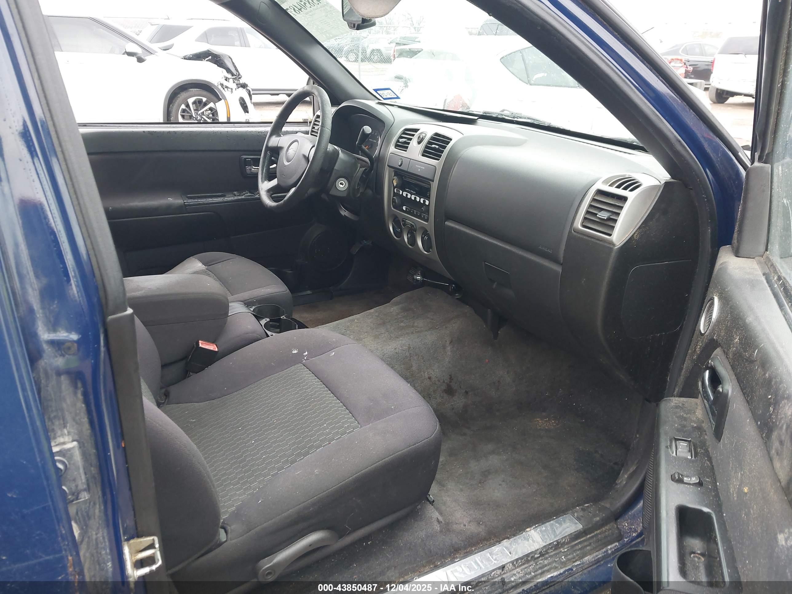 CHEVROLET COLORADO image 5