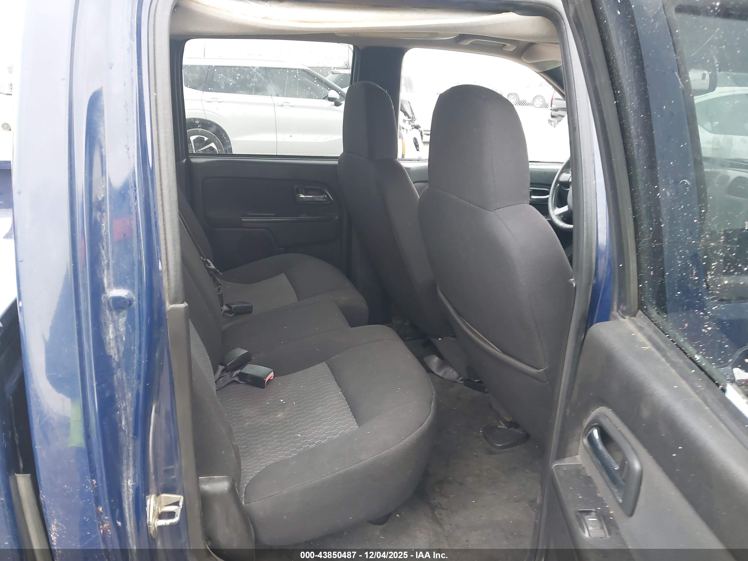CHEVROLET COLORADO image 8