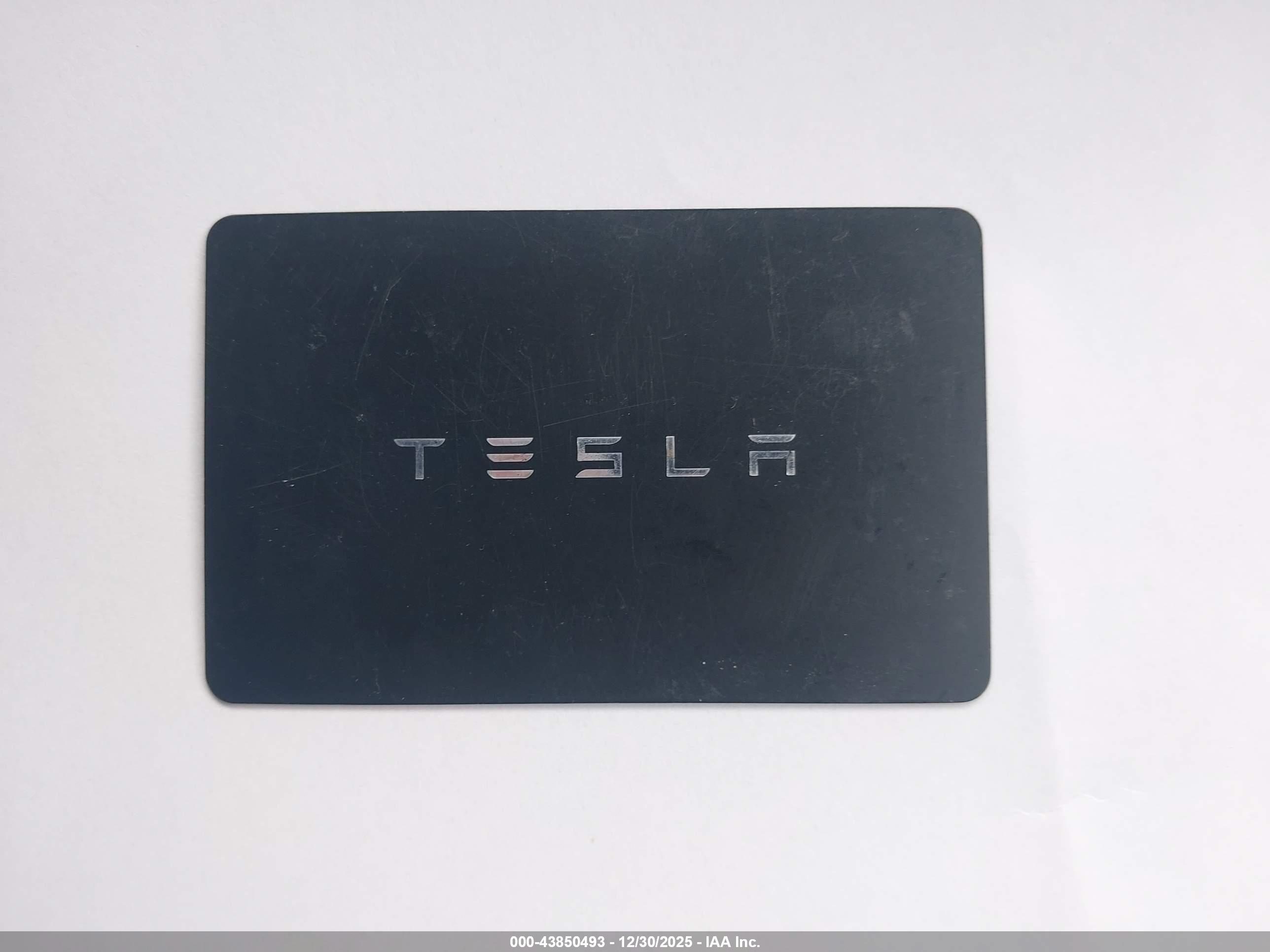 TESLA MODEL image 11