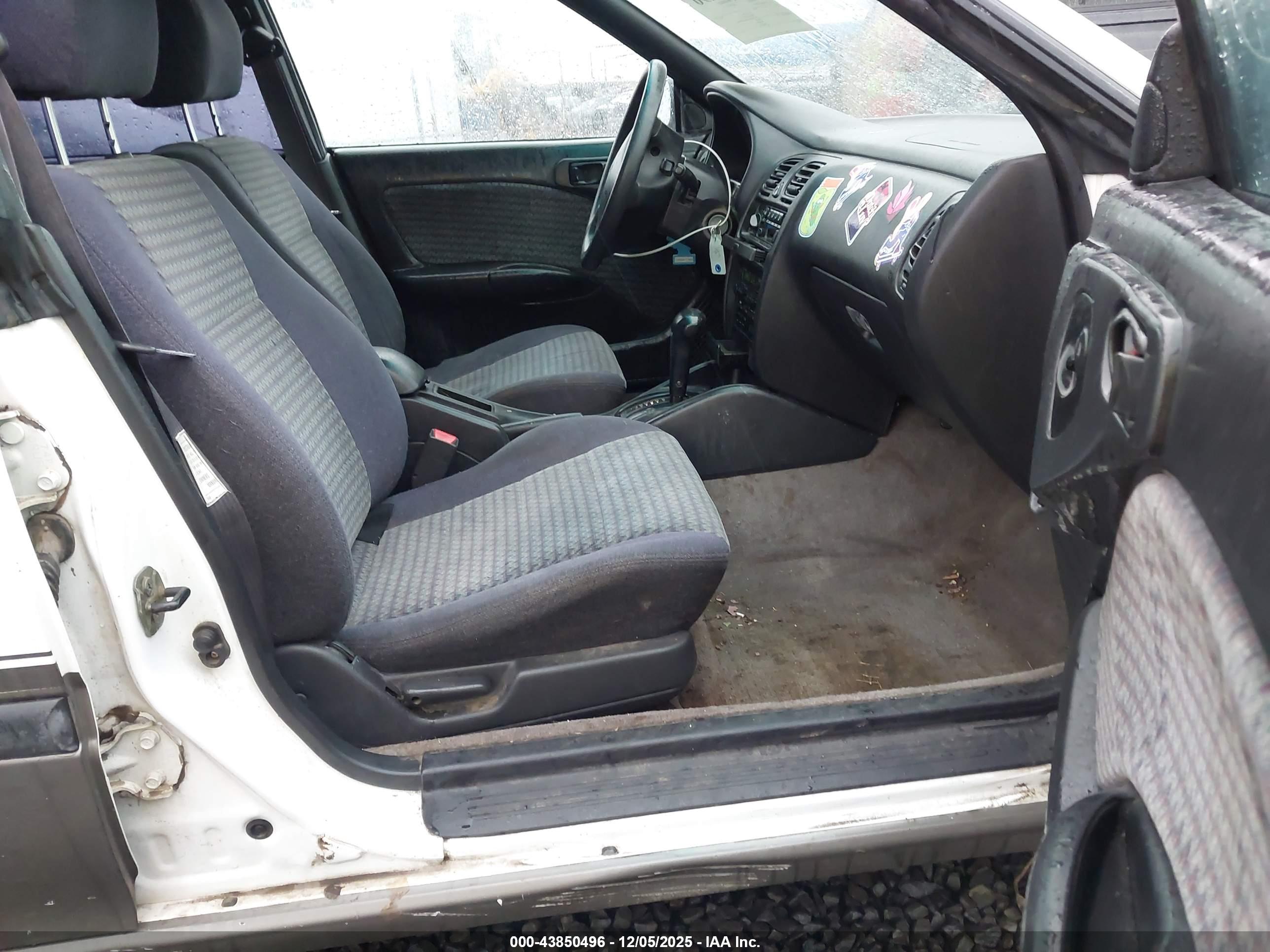 SUBARU LEGACY image 5