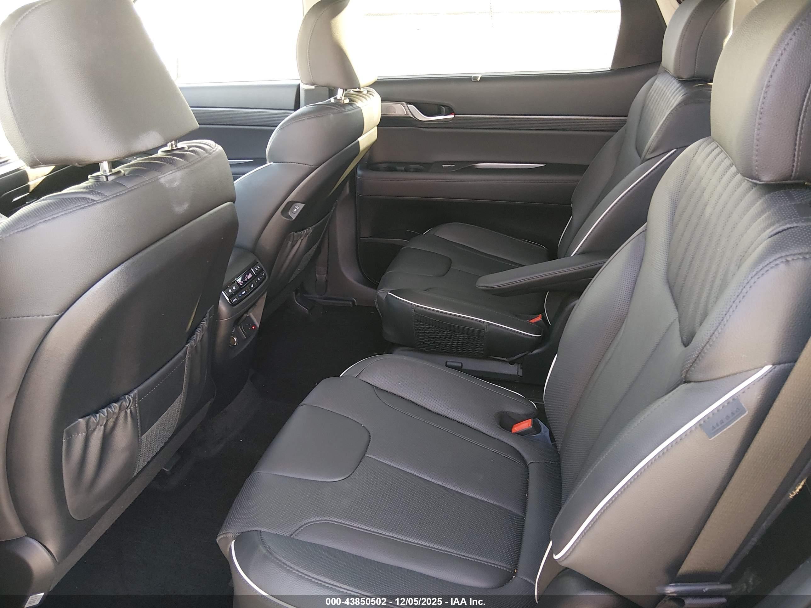 HYUNDAI PALISADE image 8