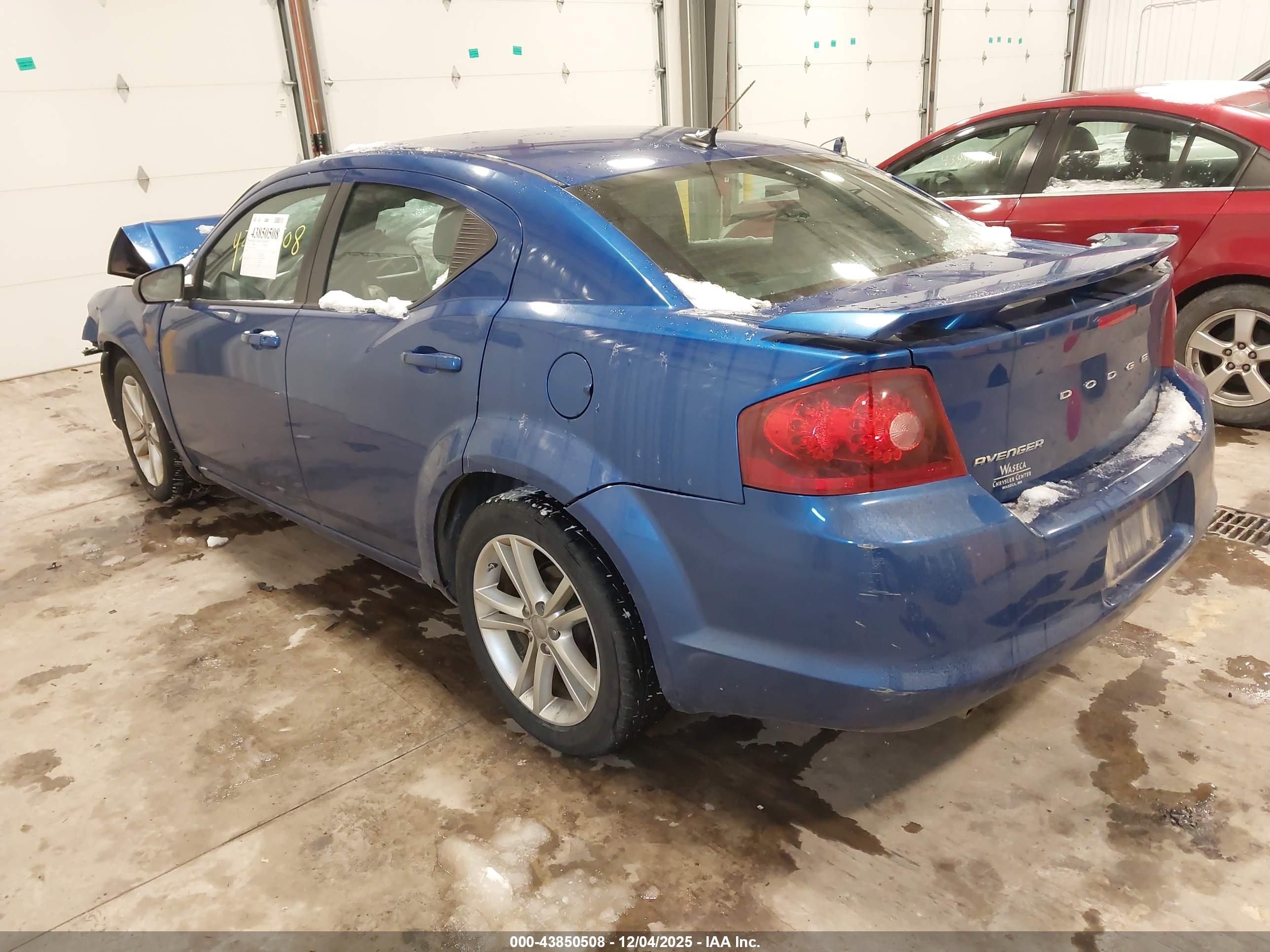 DODGE AVENGER image 3