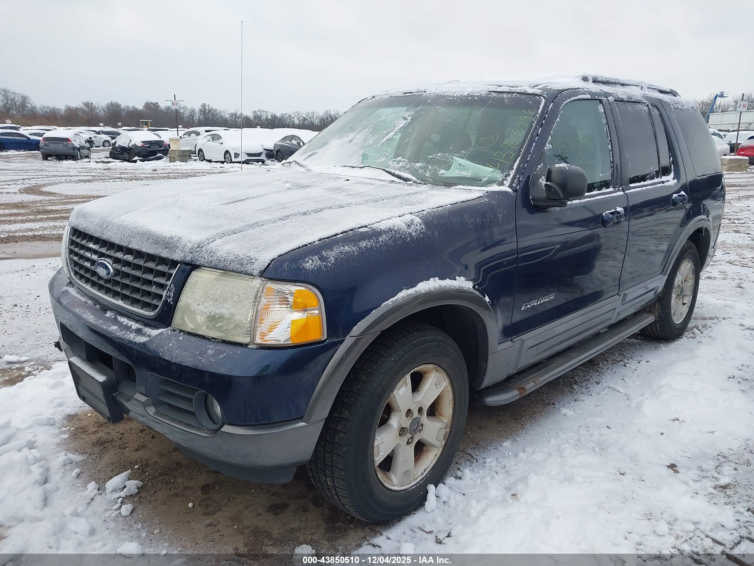 FORD EXPLORER image 2