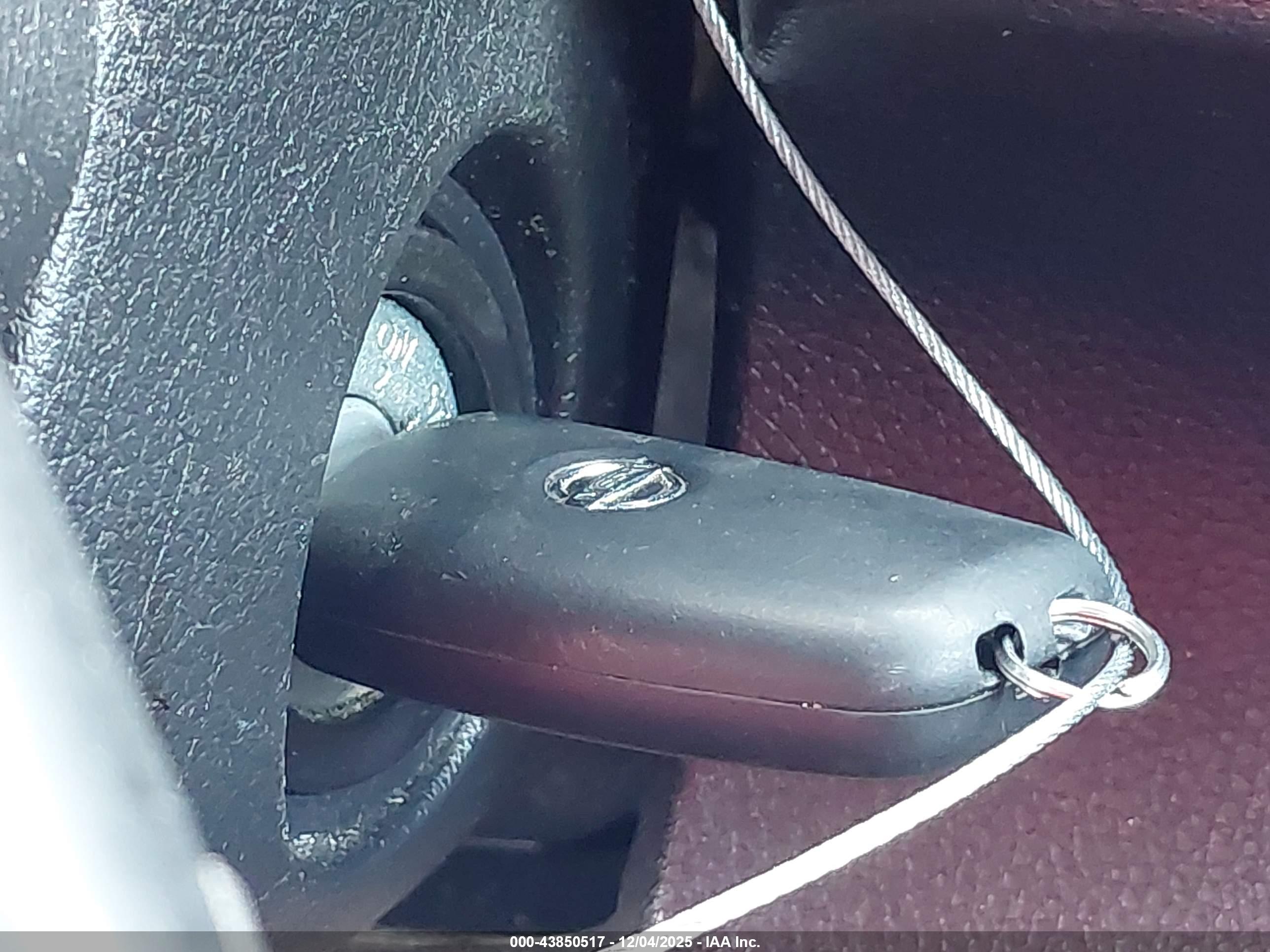 NISSAN ROGUE image 11