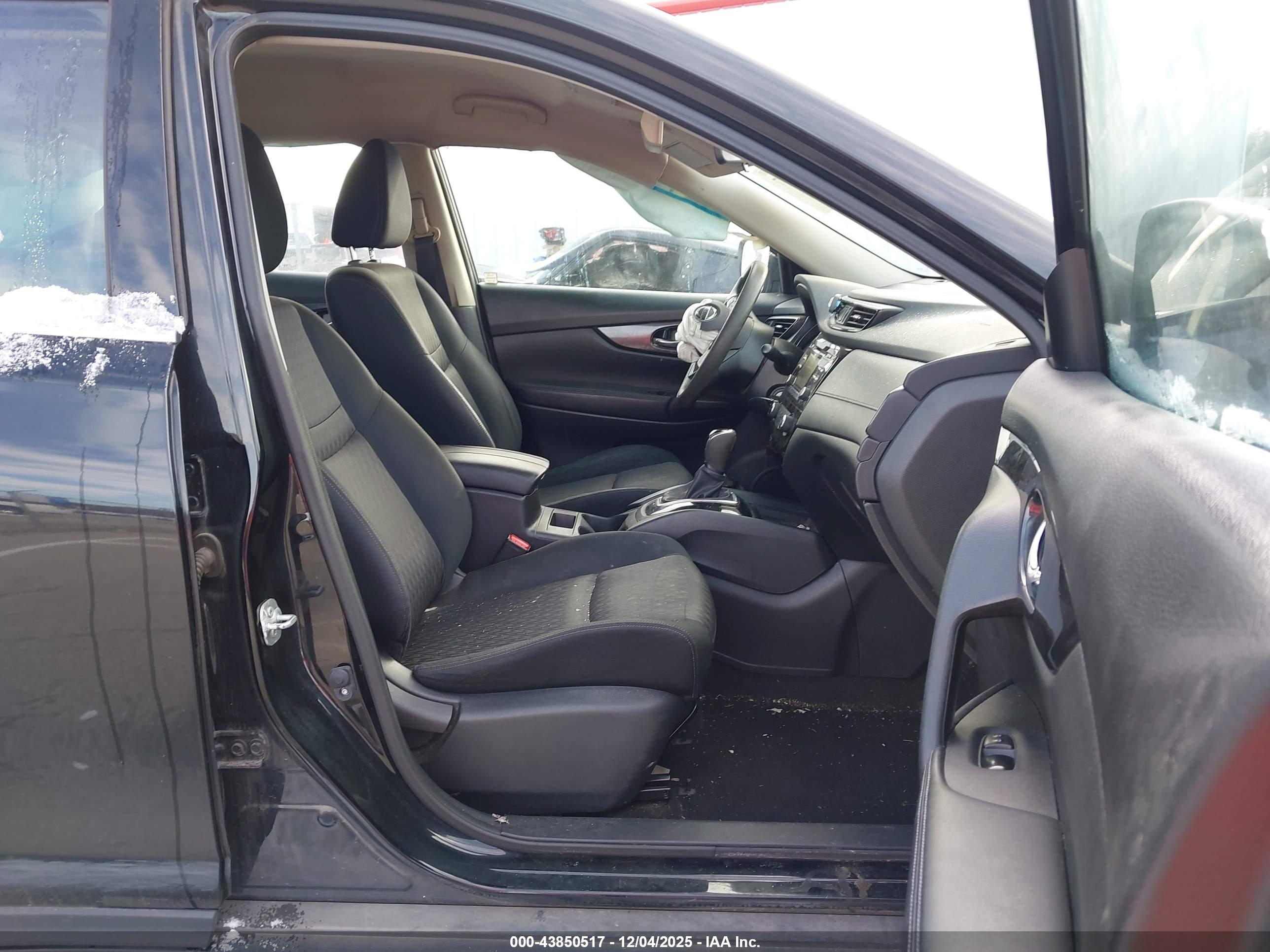 NISSAN ROGUE image 5