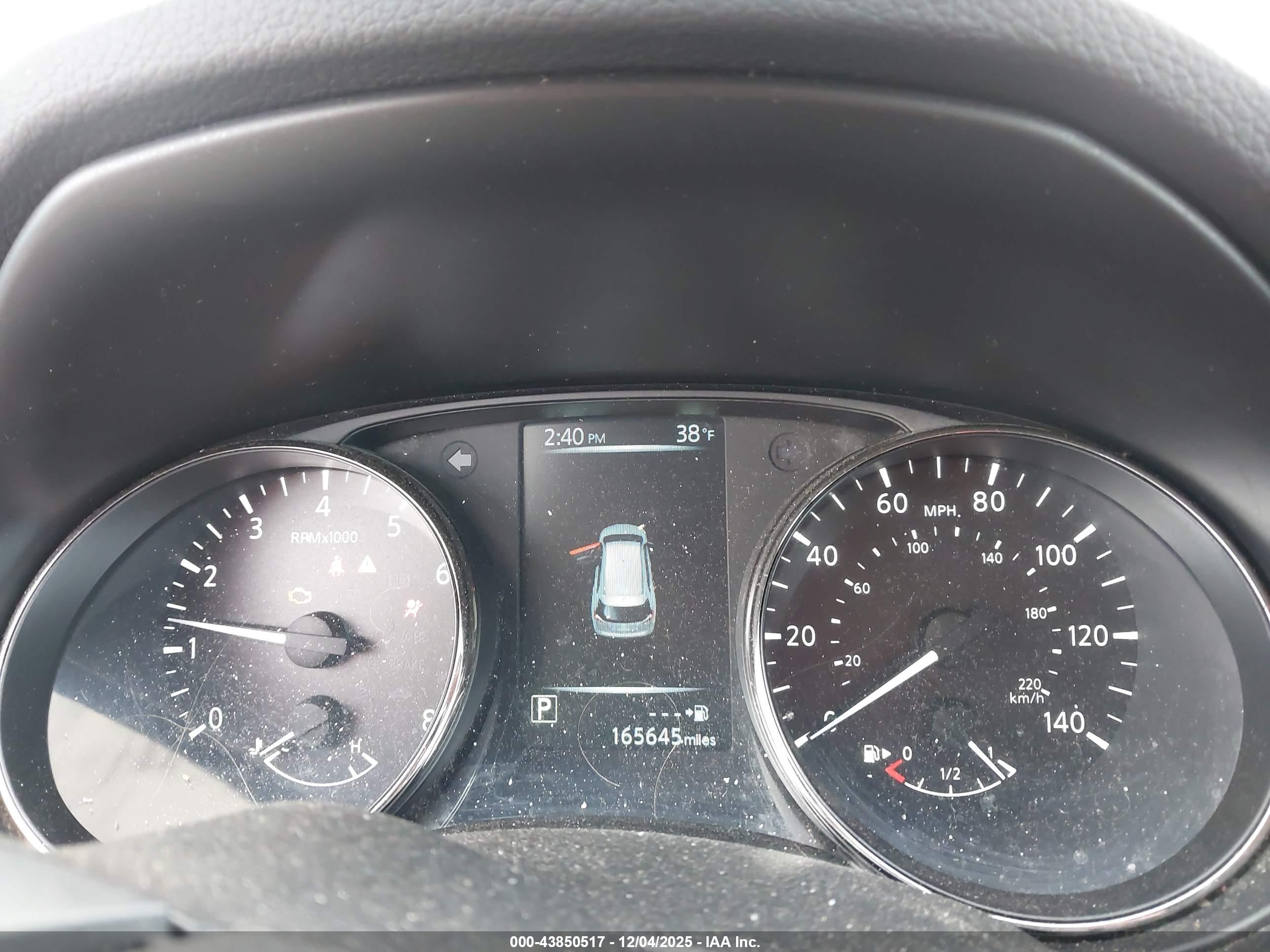 NISSAN ROGUE image 7