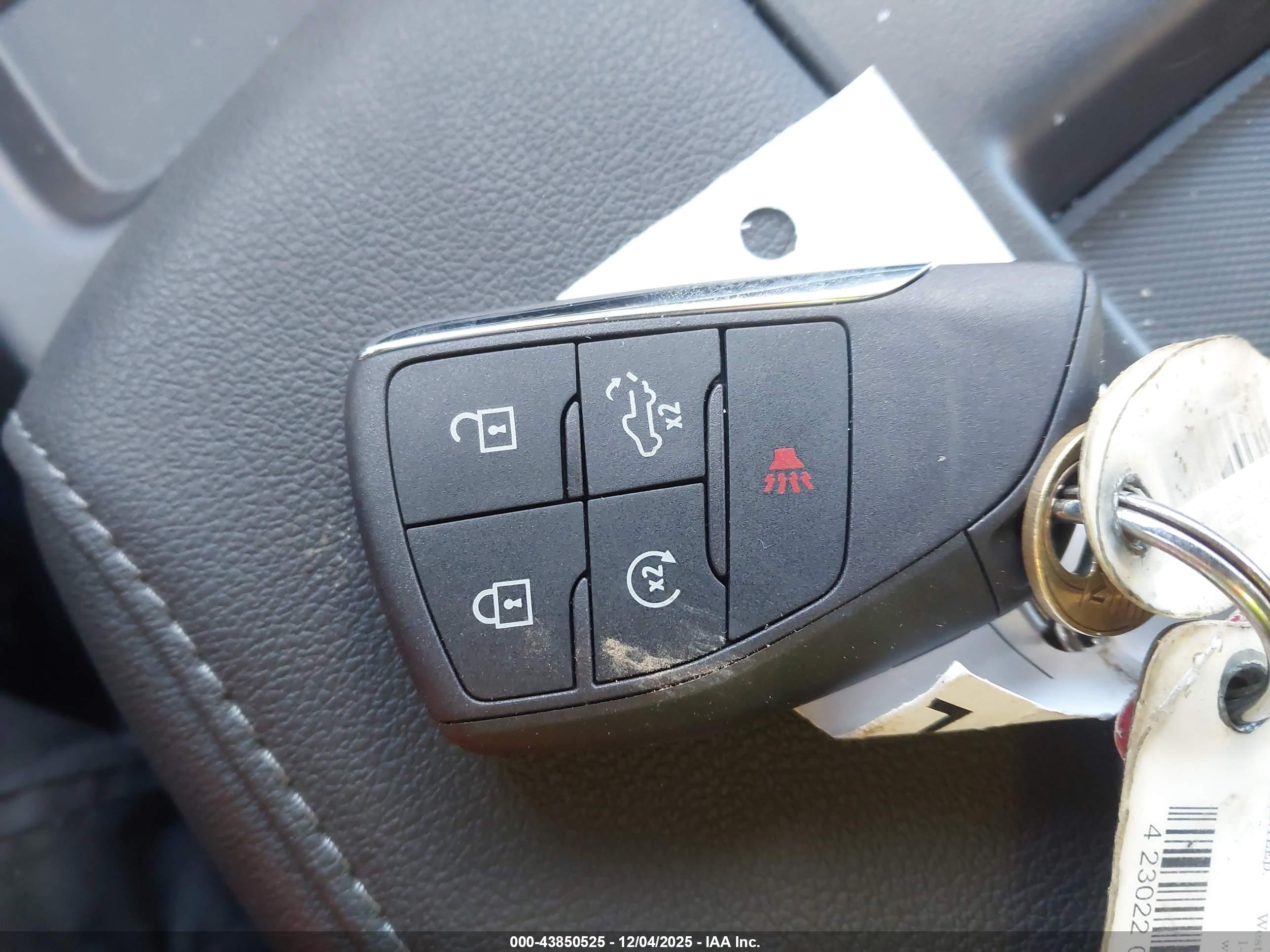 GMC SIERRA image 11