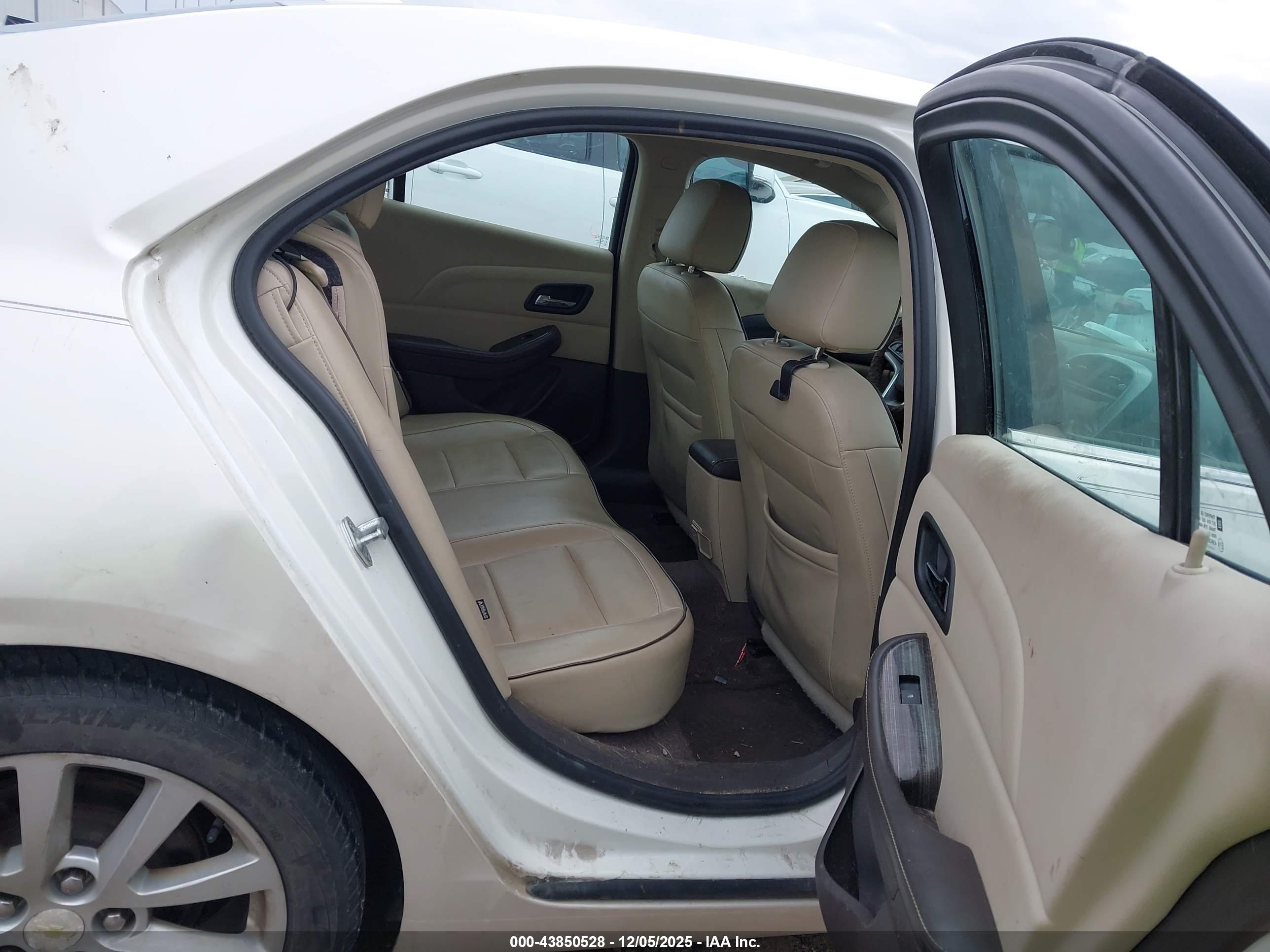CHEVROLET MALIBU image 8