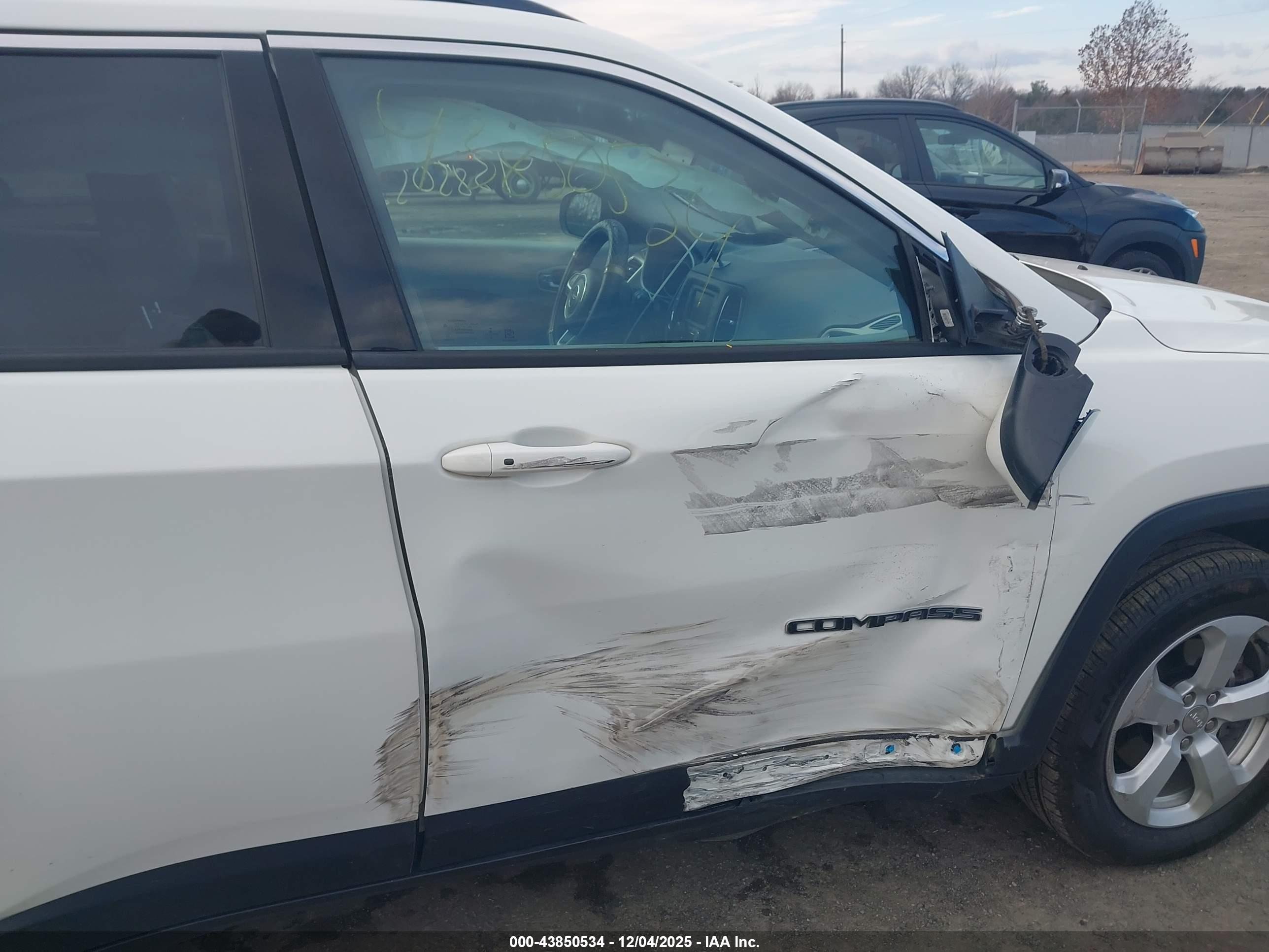 JEEP COMPASS image 6