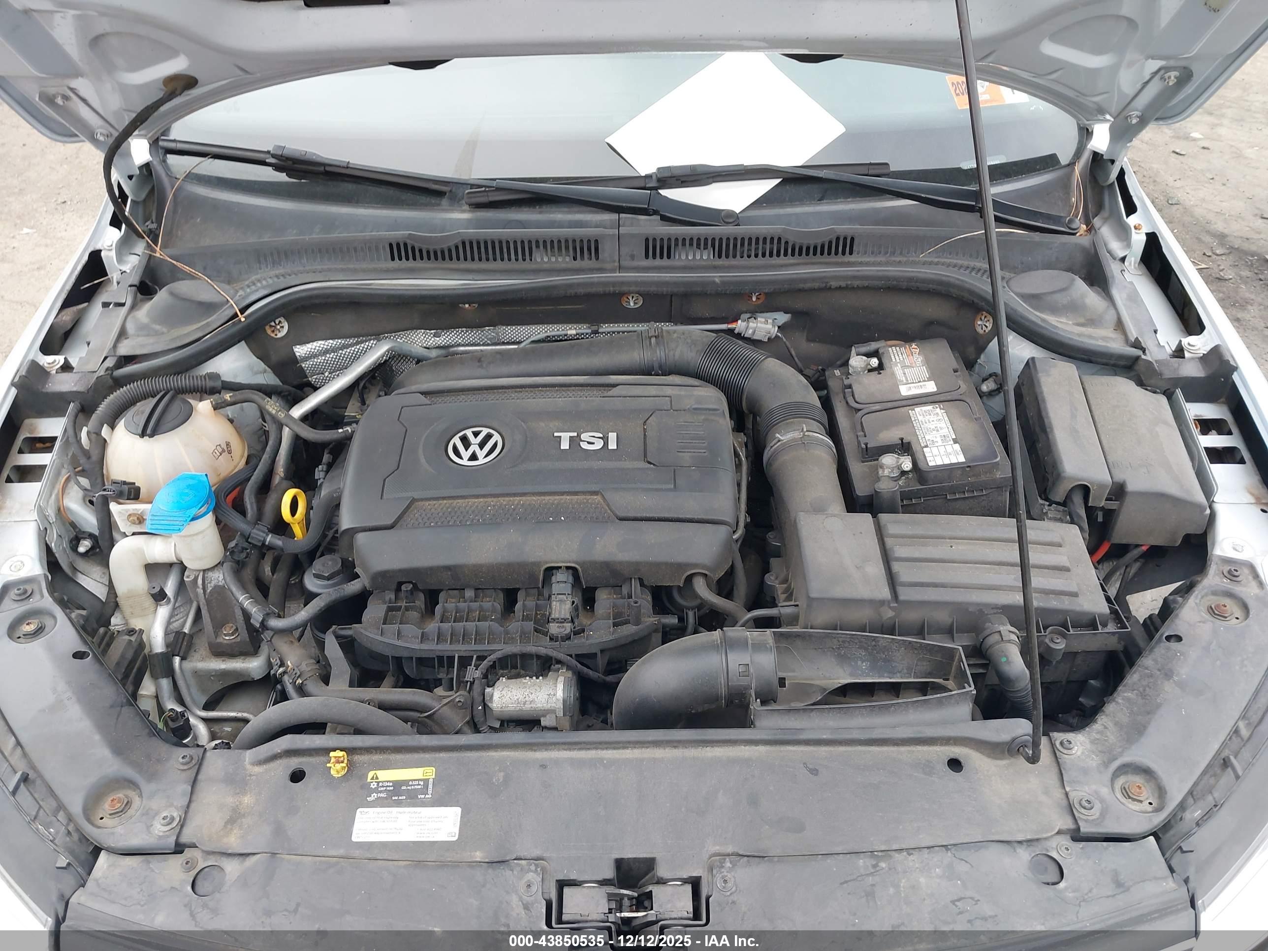 VOLKSWAGEN JETTA image 10