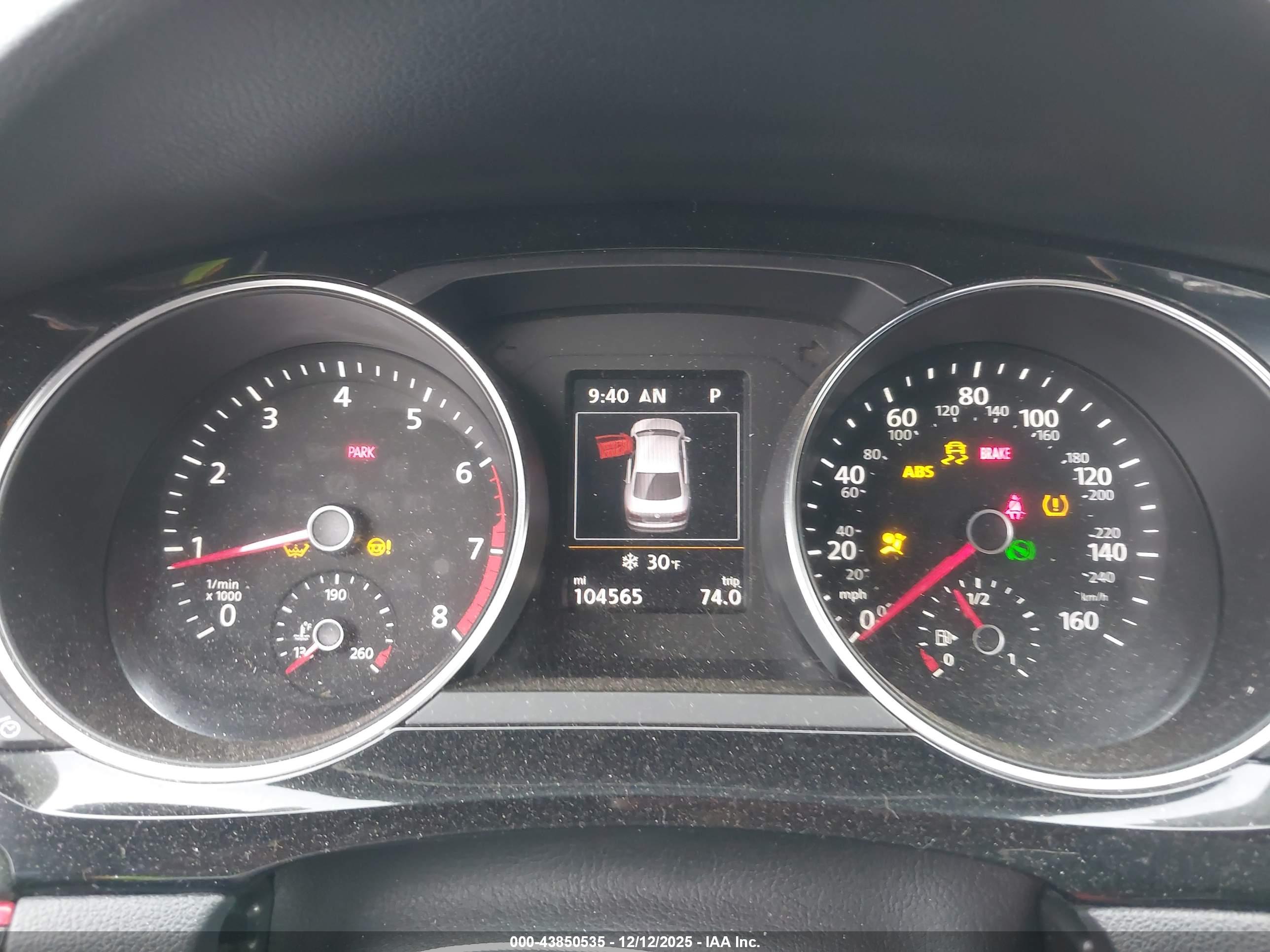 VOLKSWAGEN JETTA image 7