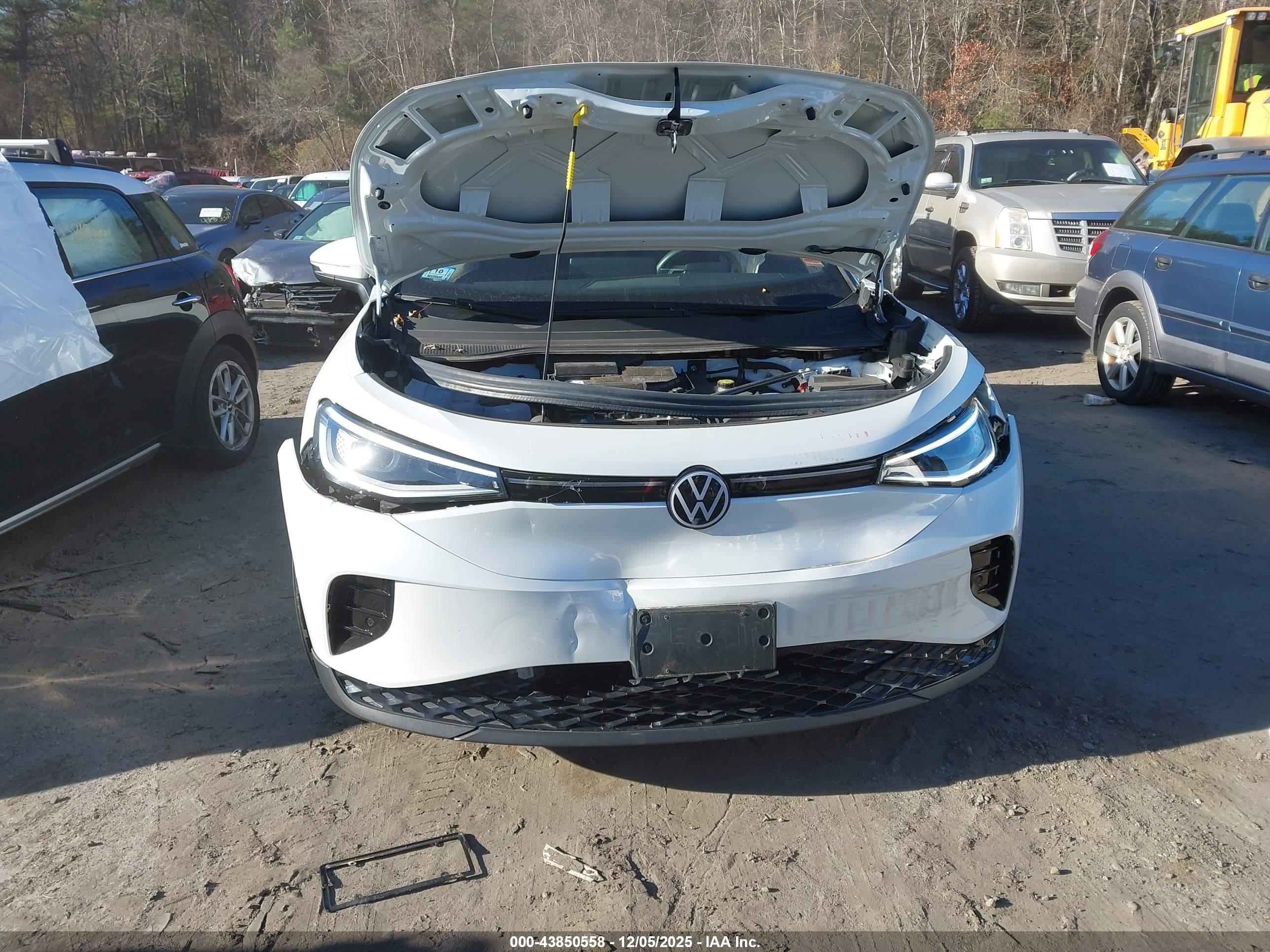 VOLKSWAGEN ID.4 image 6