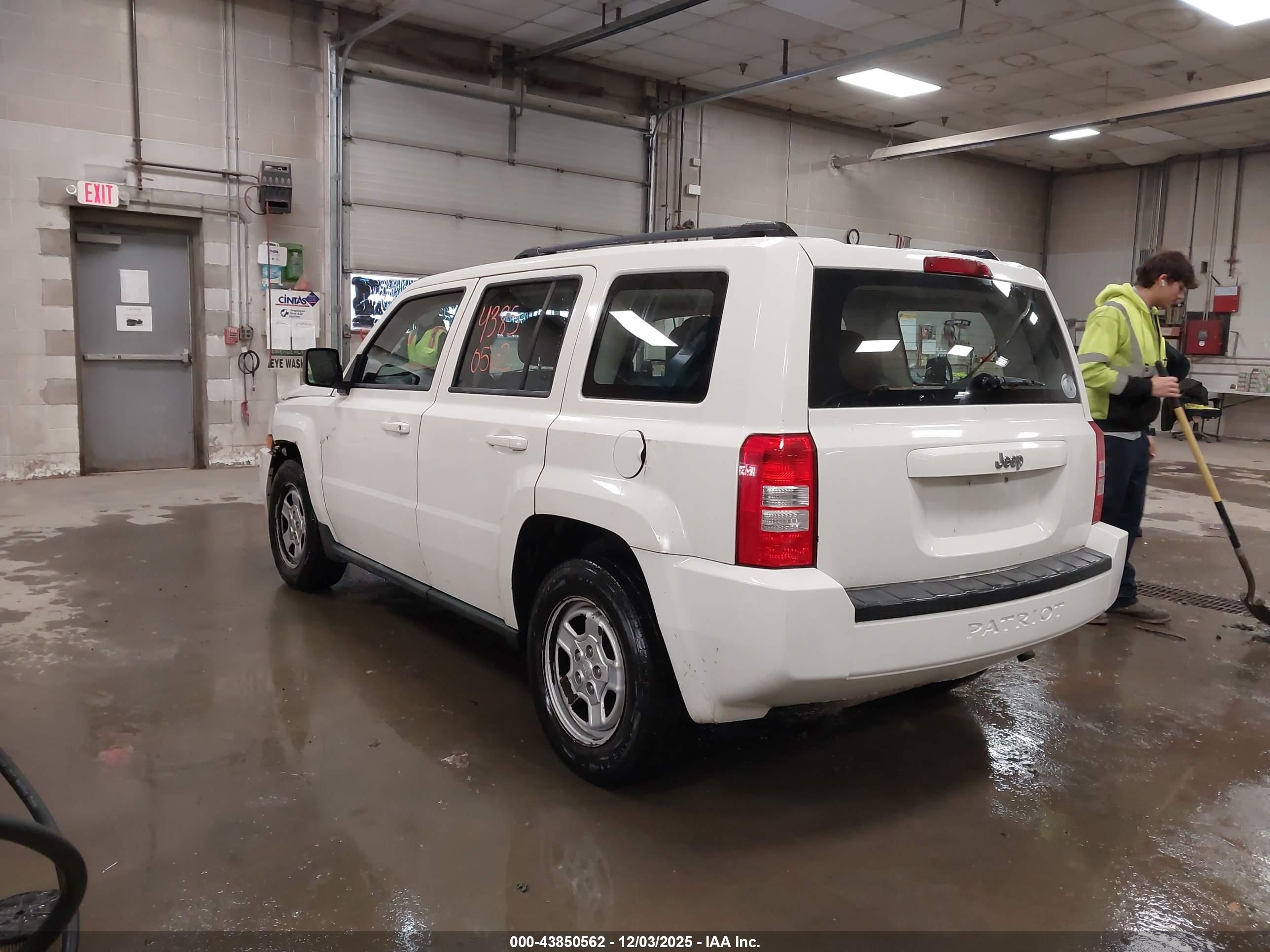 JEEP PATRIOT image 3