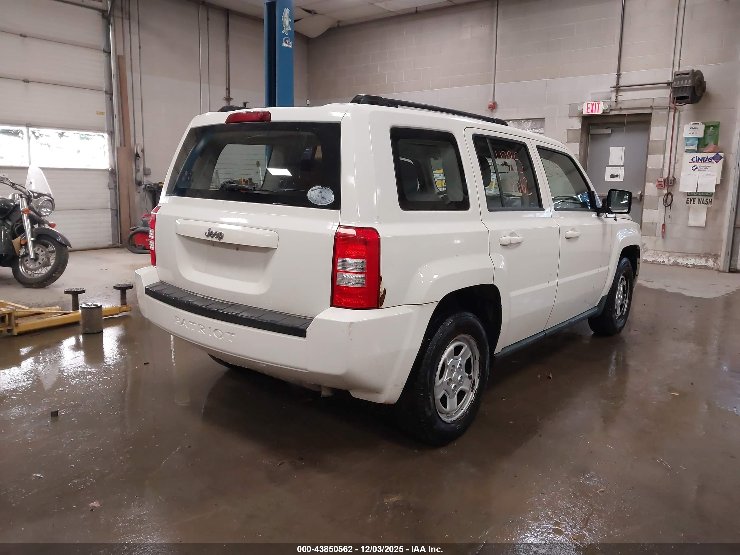 JEEP PATRIOT image 4