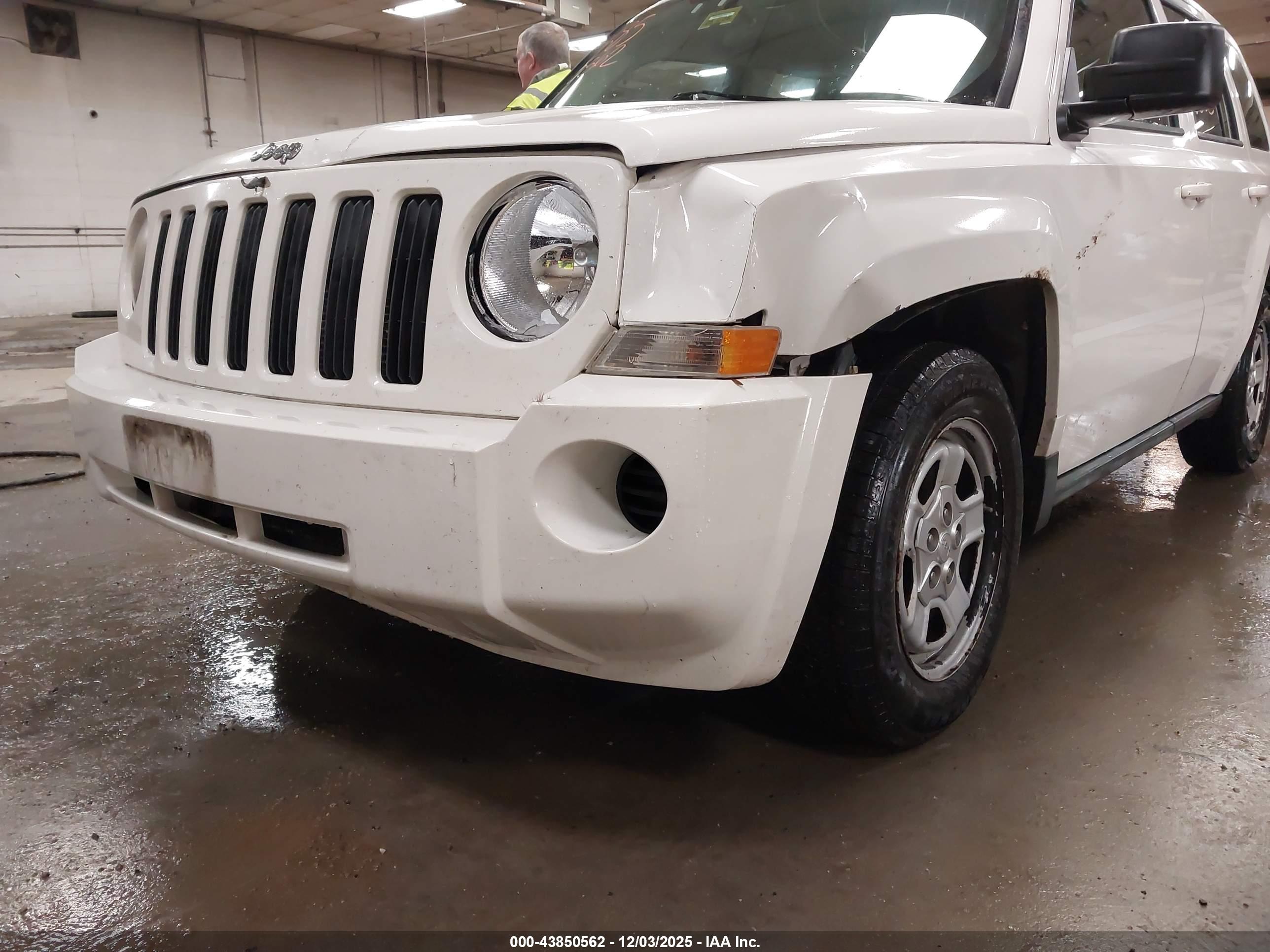 JEEP PATRIOT image 6