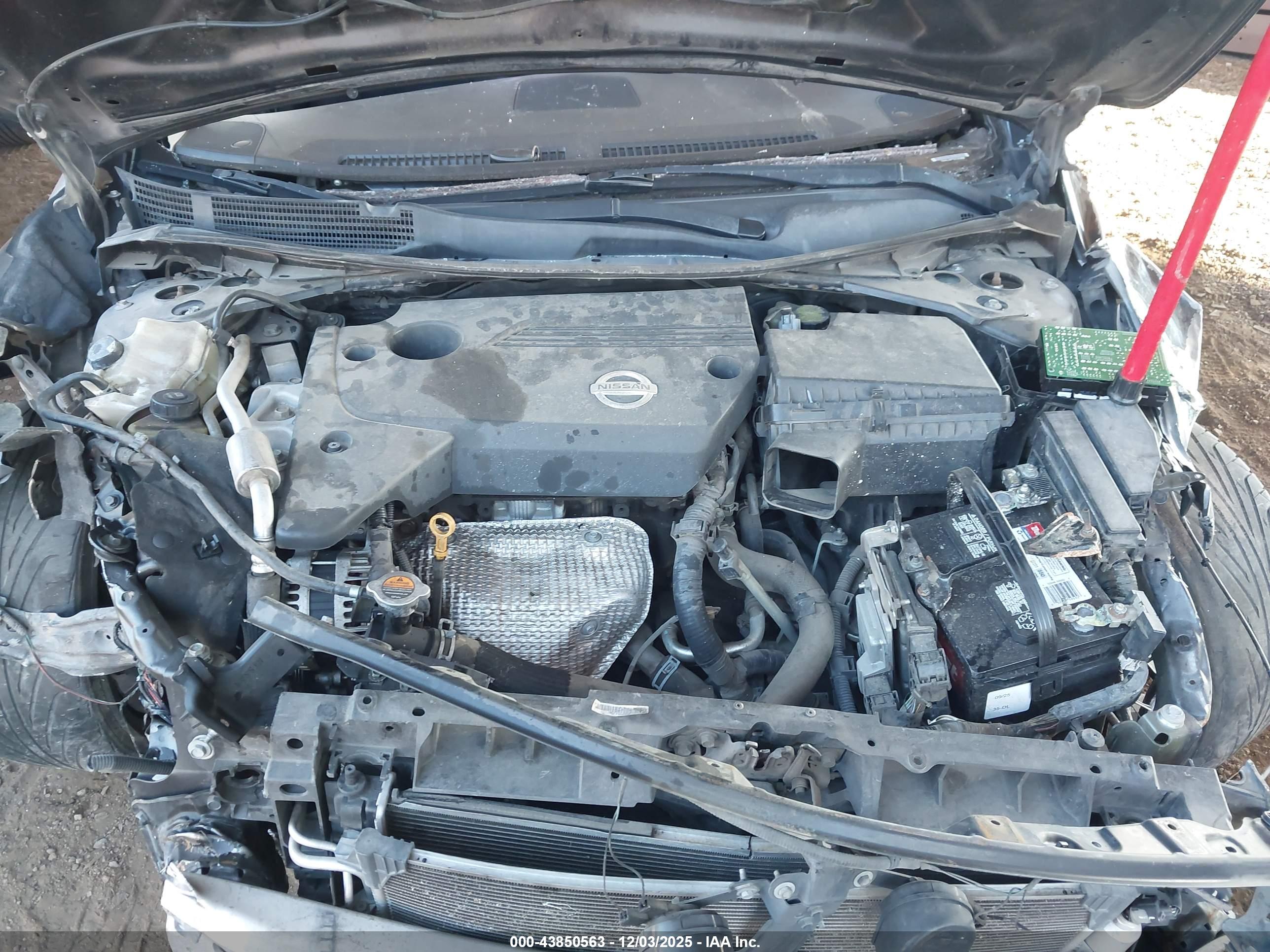 NISSAN ALTIMA image 10