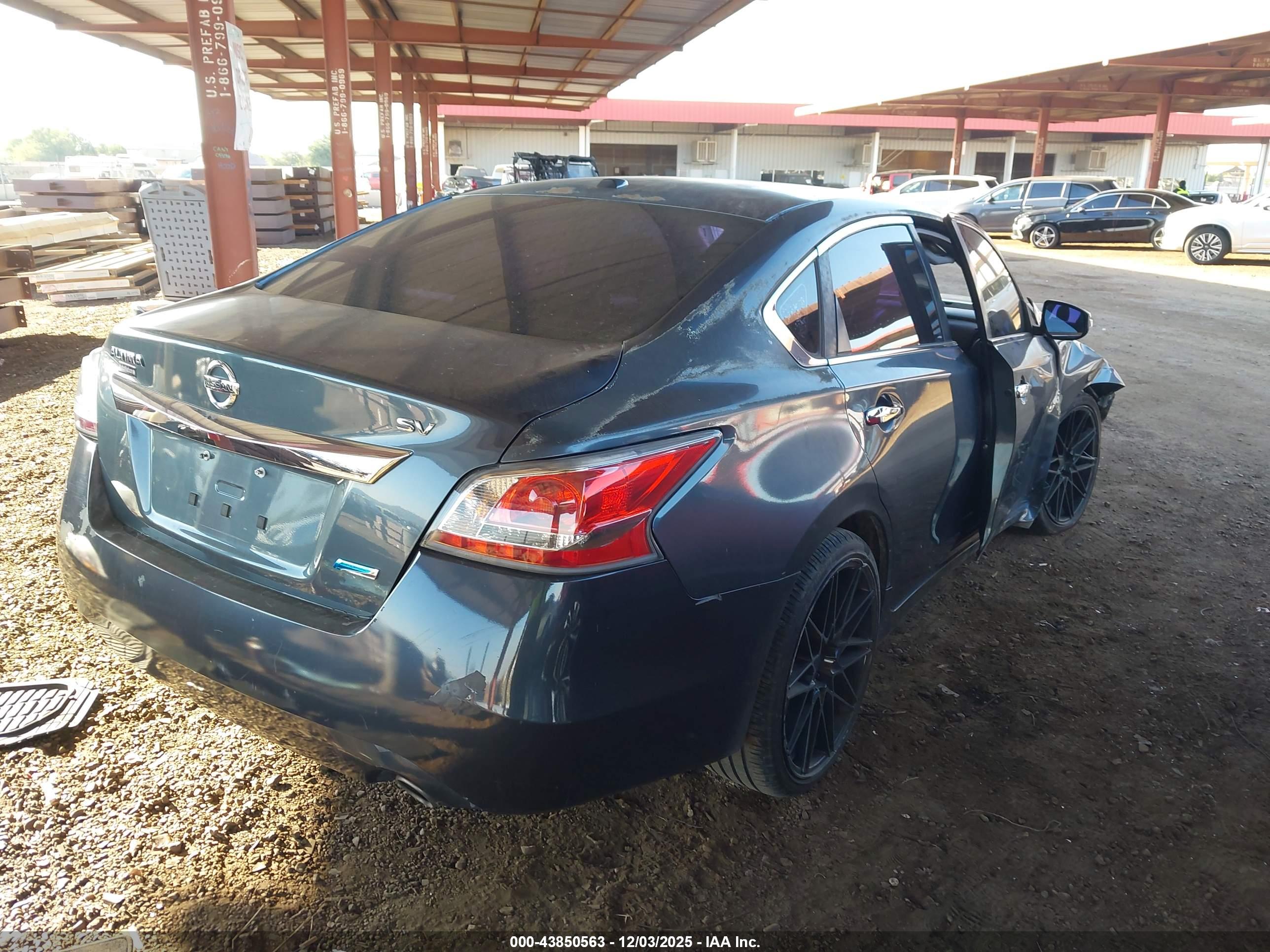 NISSAN ALTIMA image 4