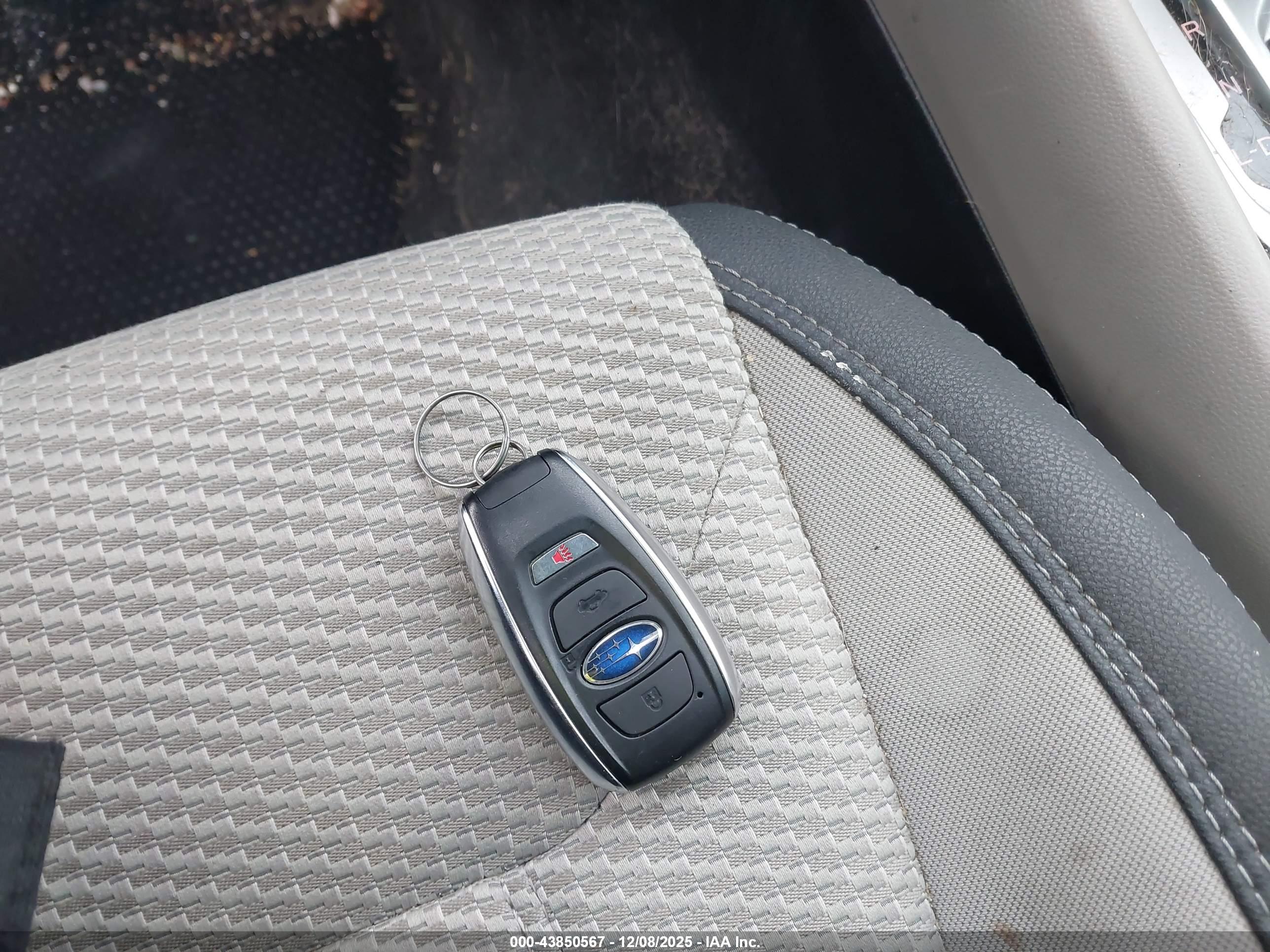SUBARU FORESTER image 11