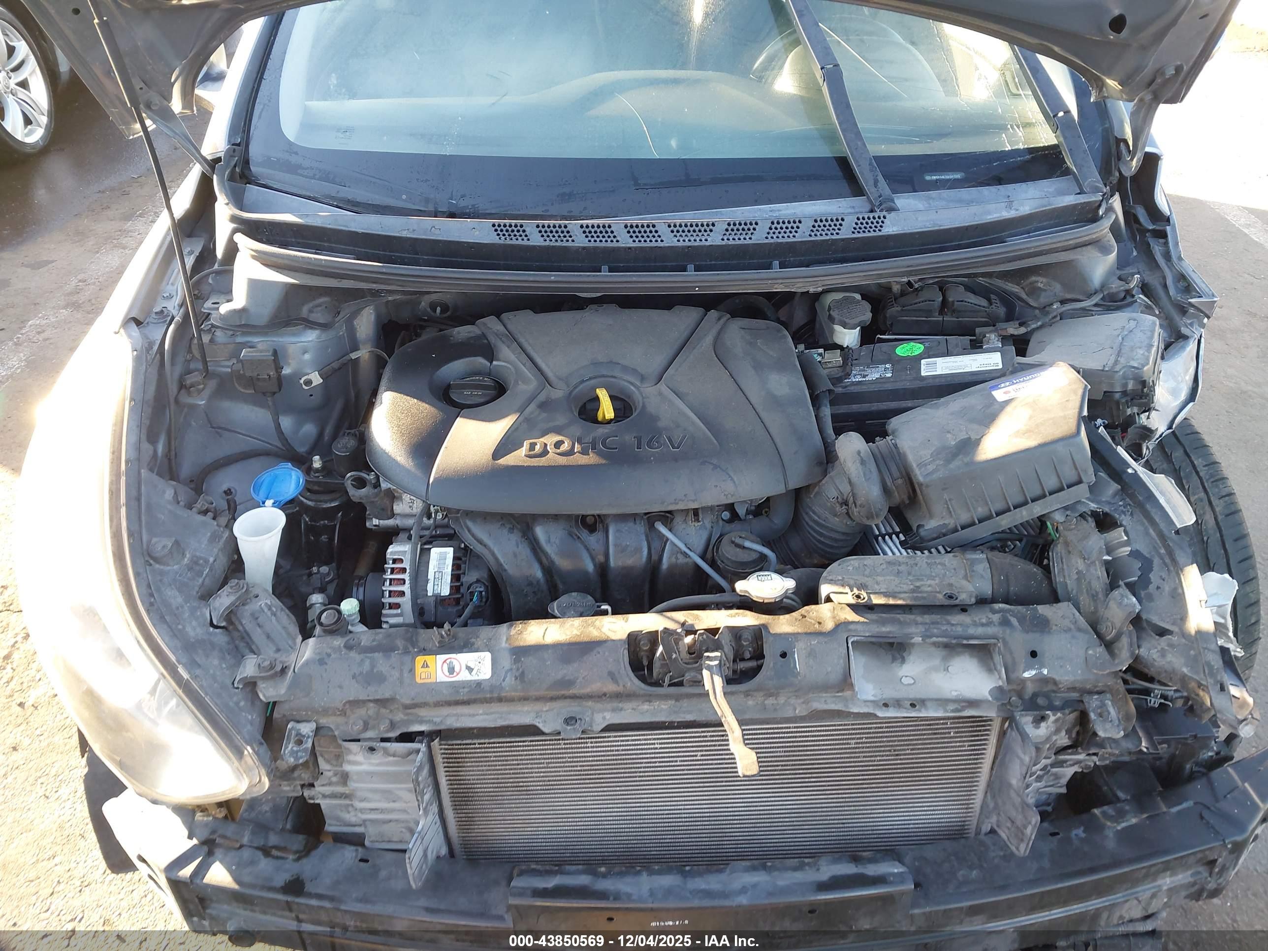 HYUNDAI ELANTRA image 10