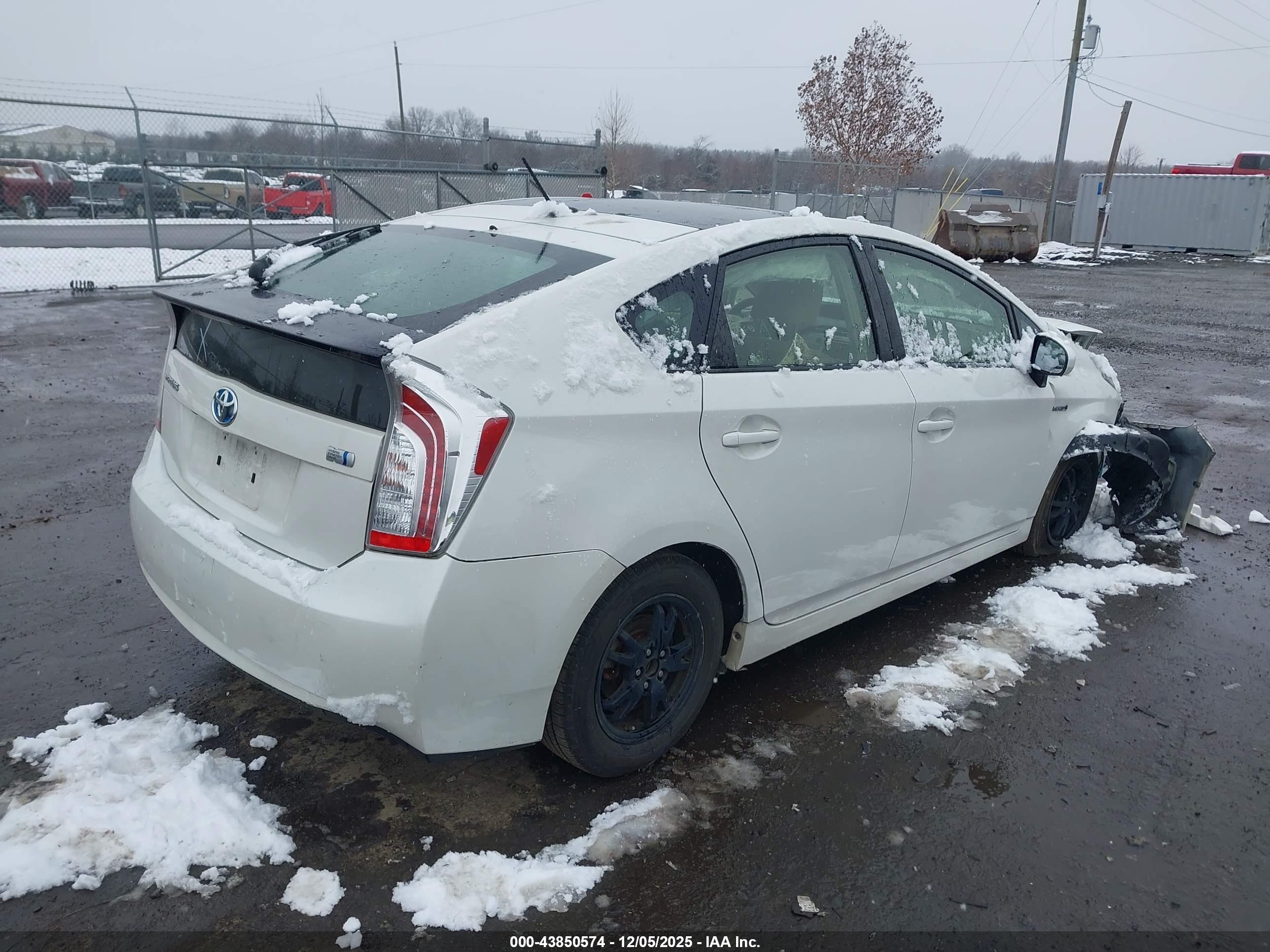 TOYOTA PRIUS image 4