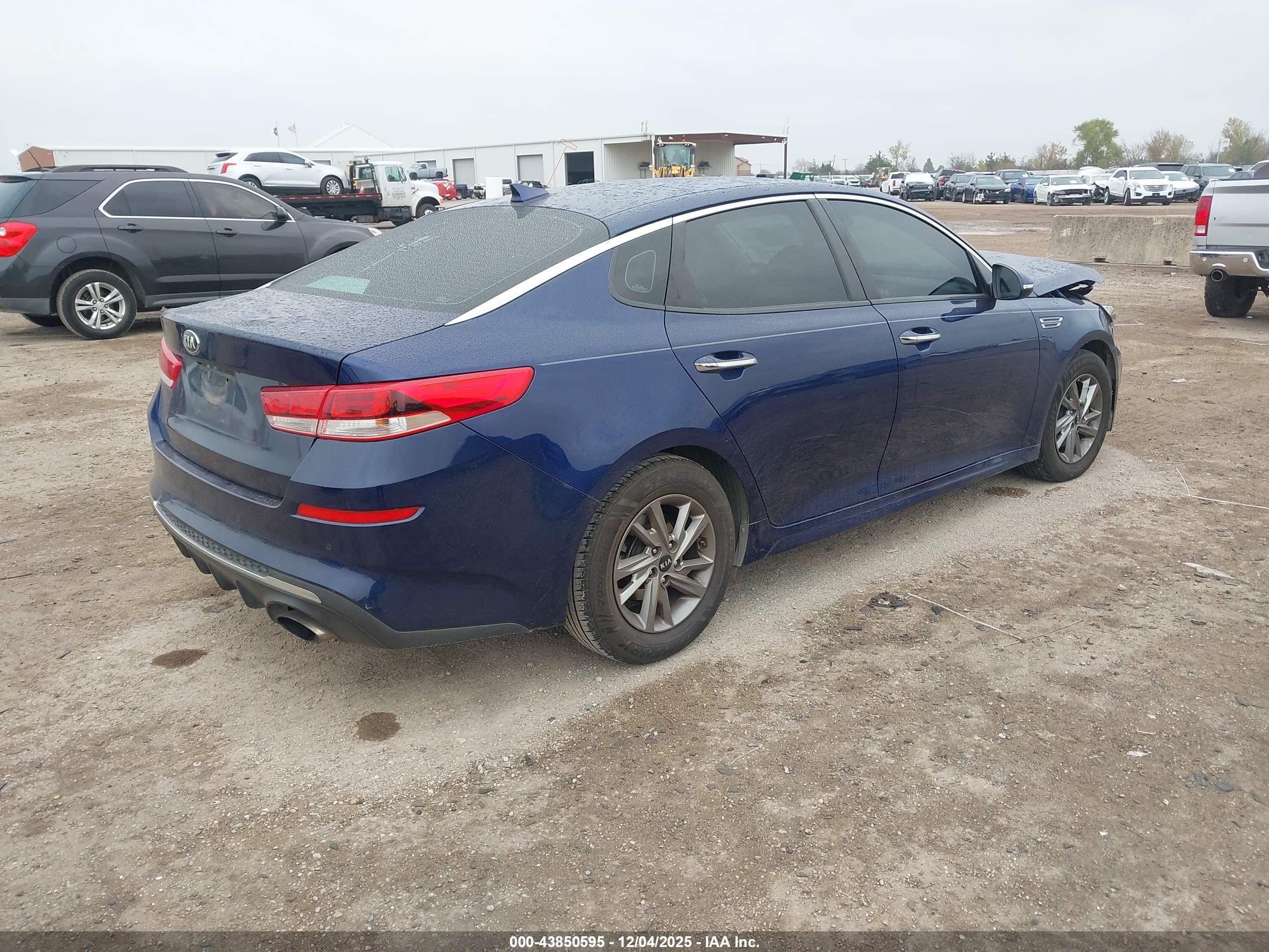 KIA OPTIMA image 4