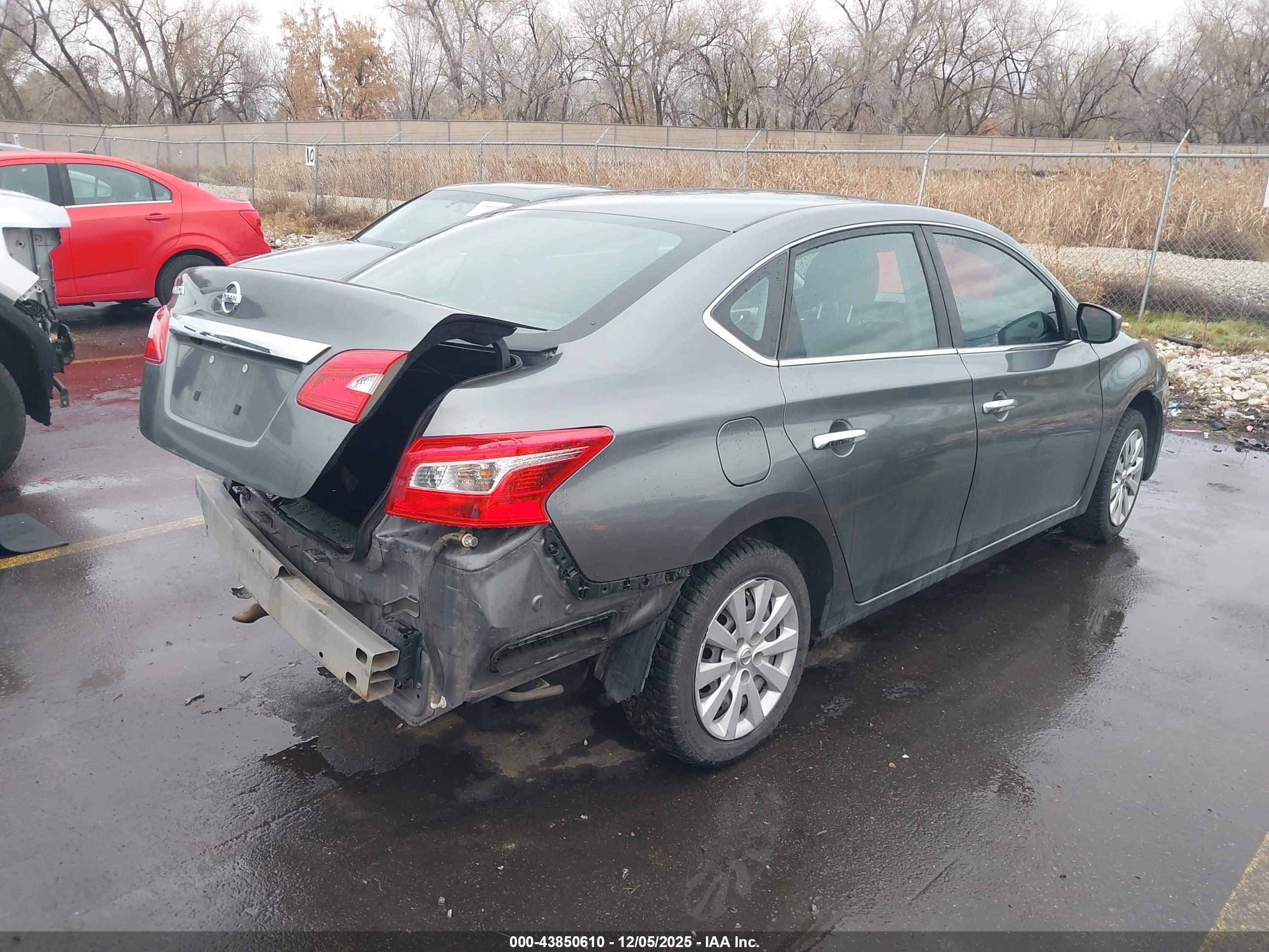 NISSAN SENTRA image 4