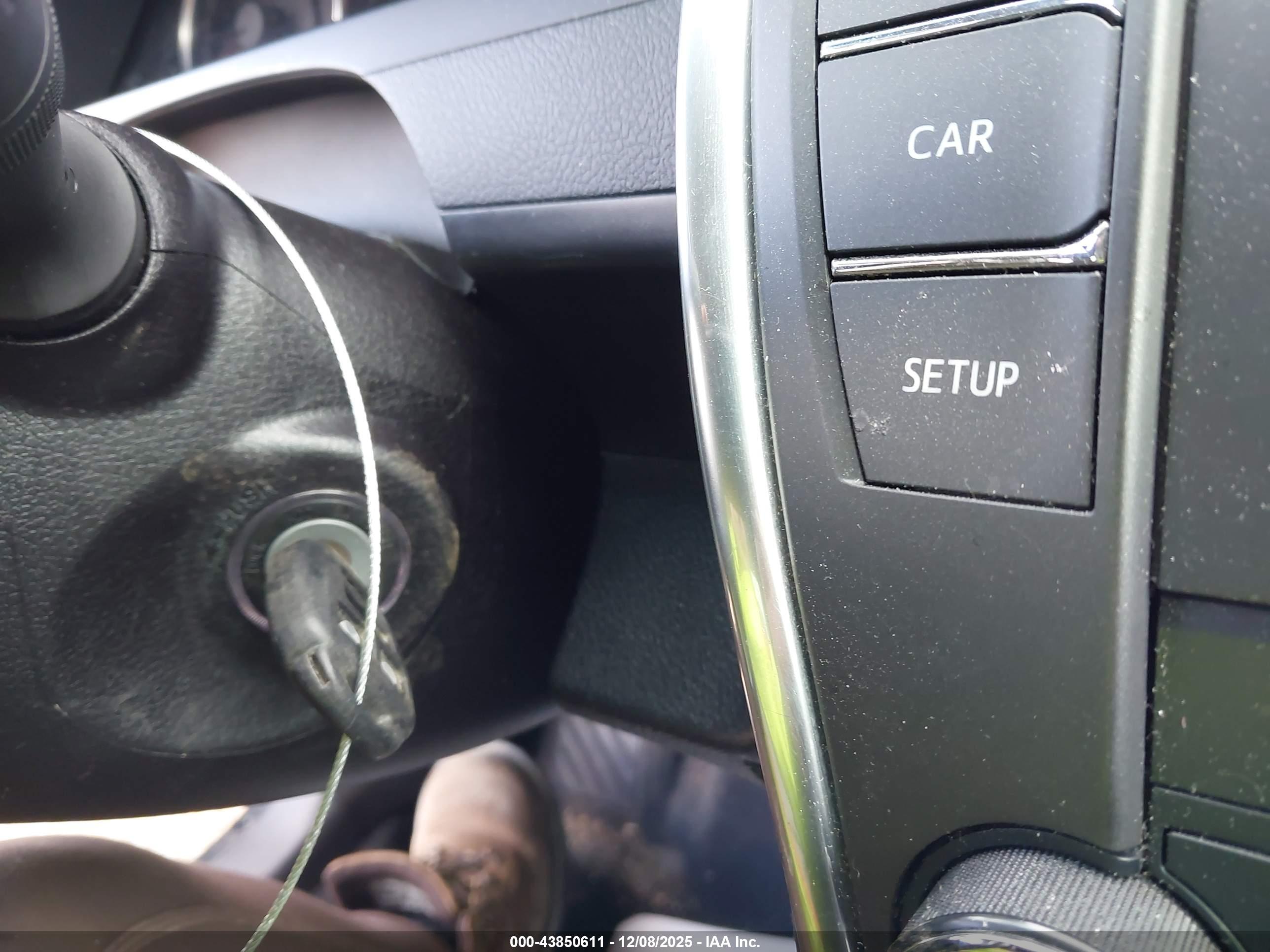 TOYOTA CAMRY image 11