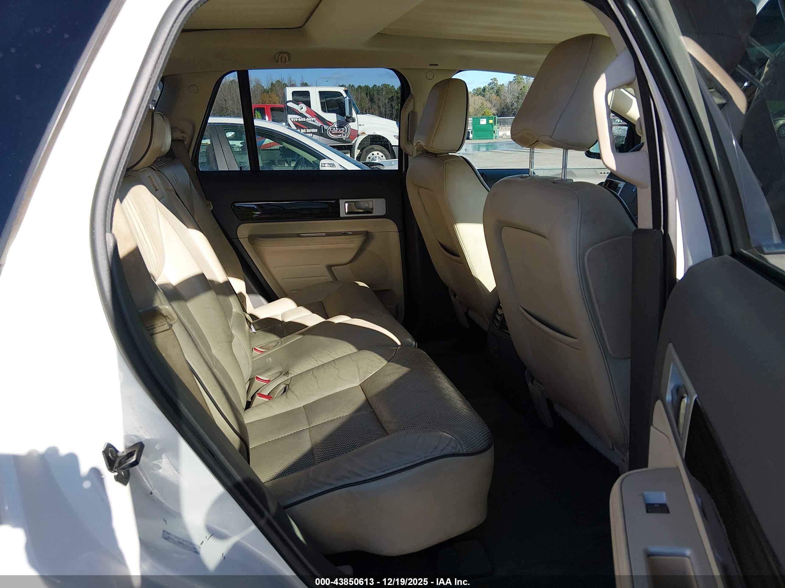 LINCOLN MKX image 8