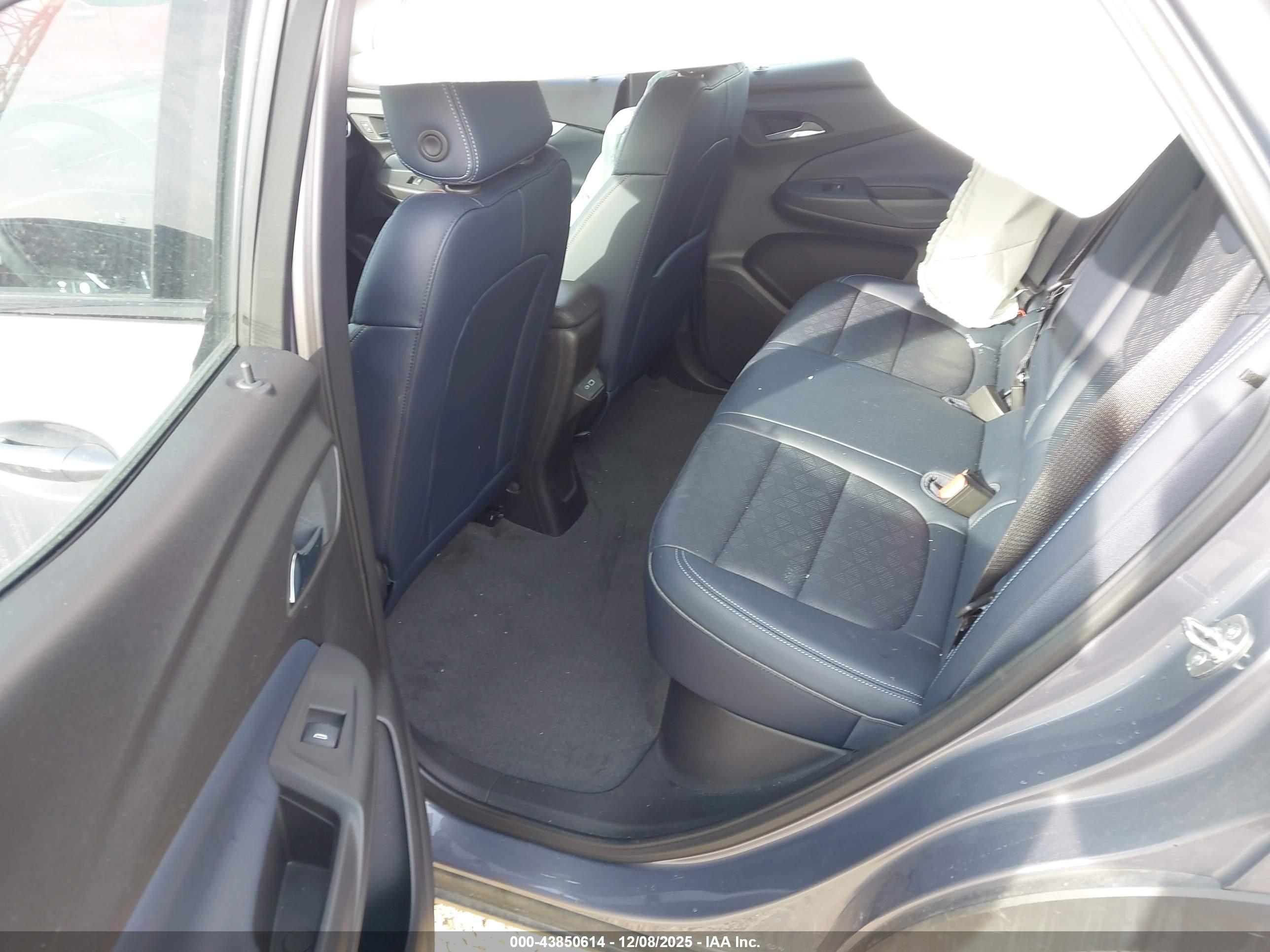 CHEVROLET BOLT image 8