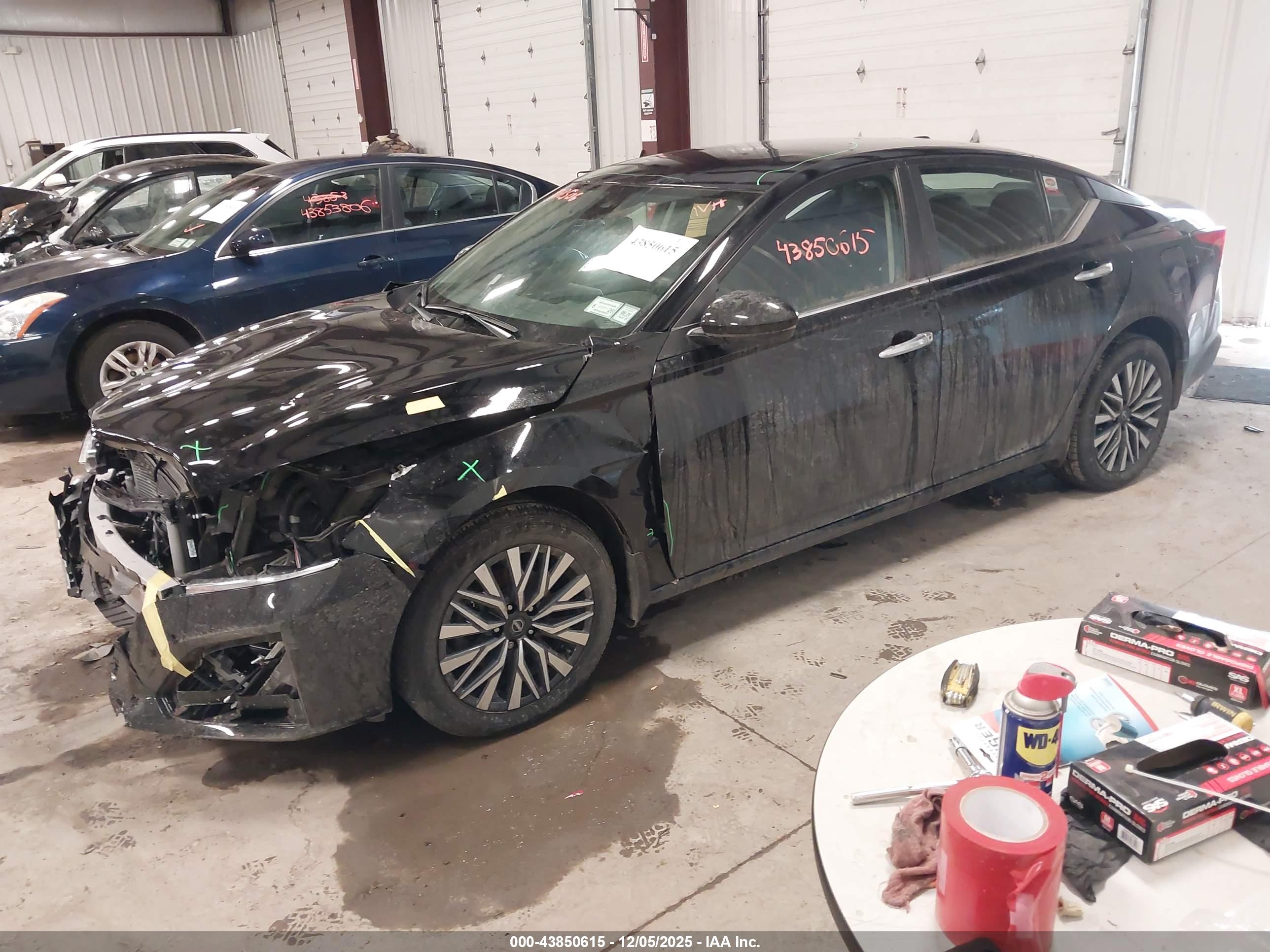 NISSAN ALTIMA image 2
