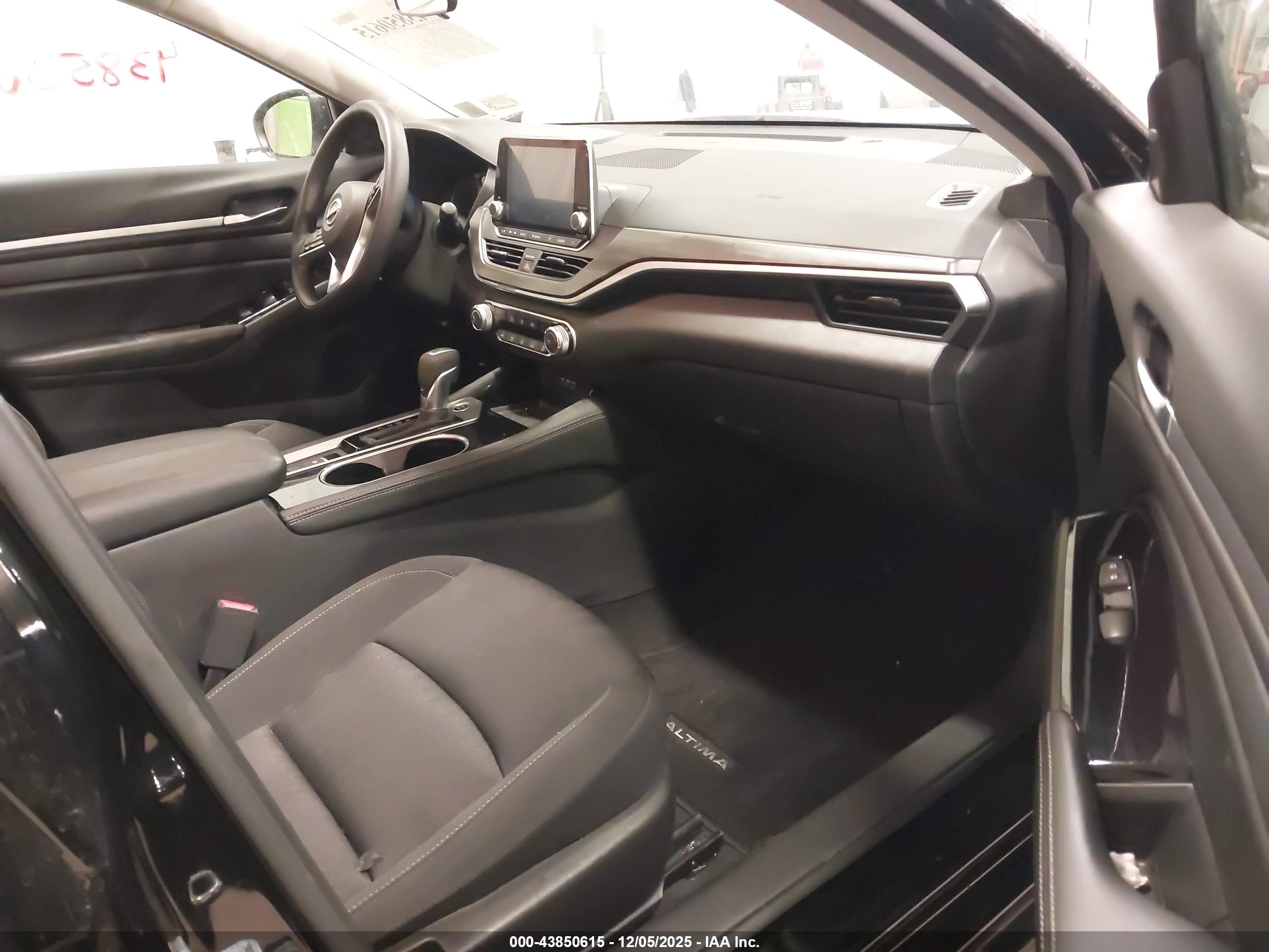 NISSAN ALTIMA image 5