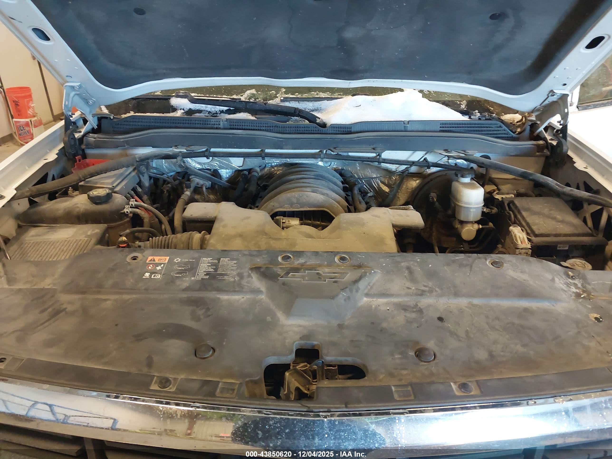CHEVROLET SILVERADO image 10