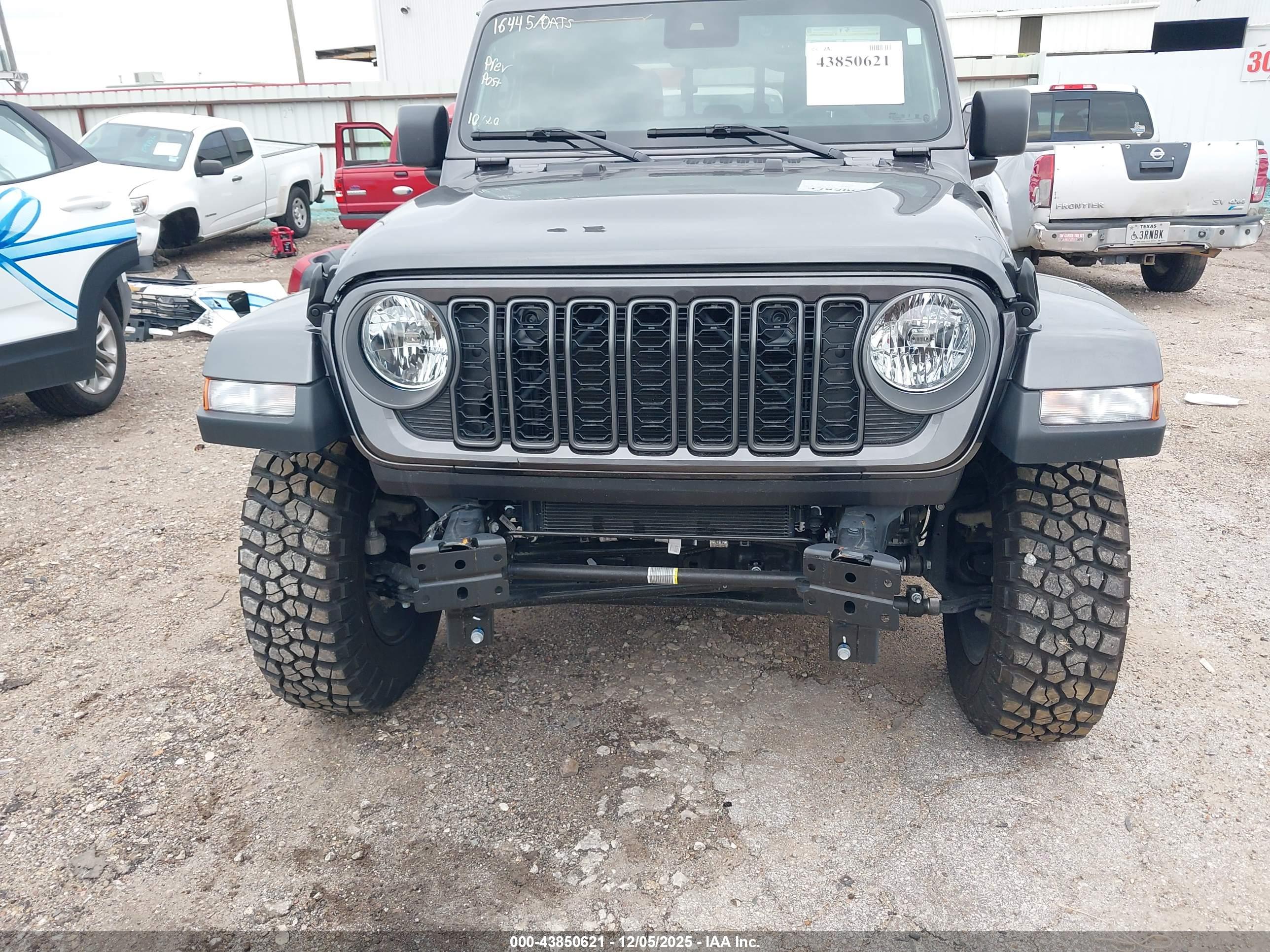JEEP GLADIATOR image 6
