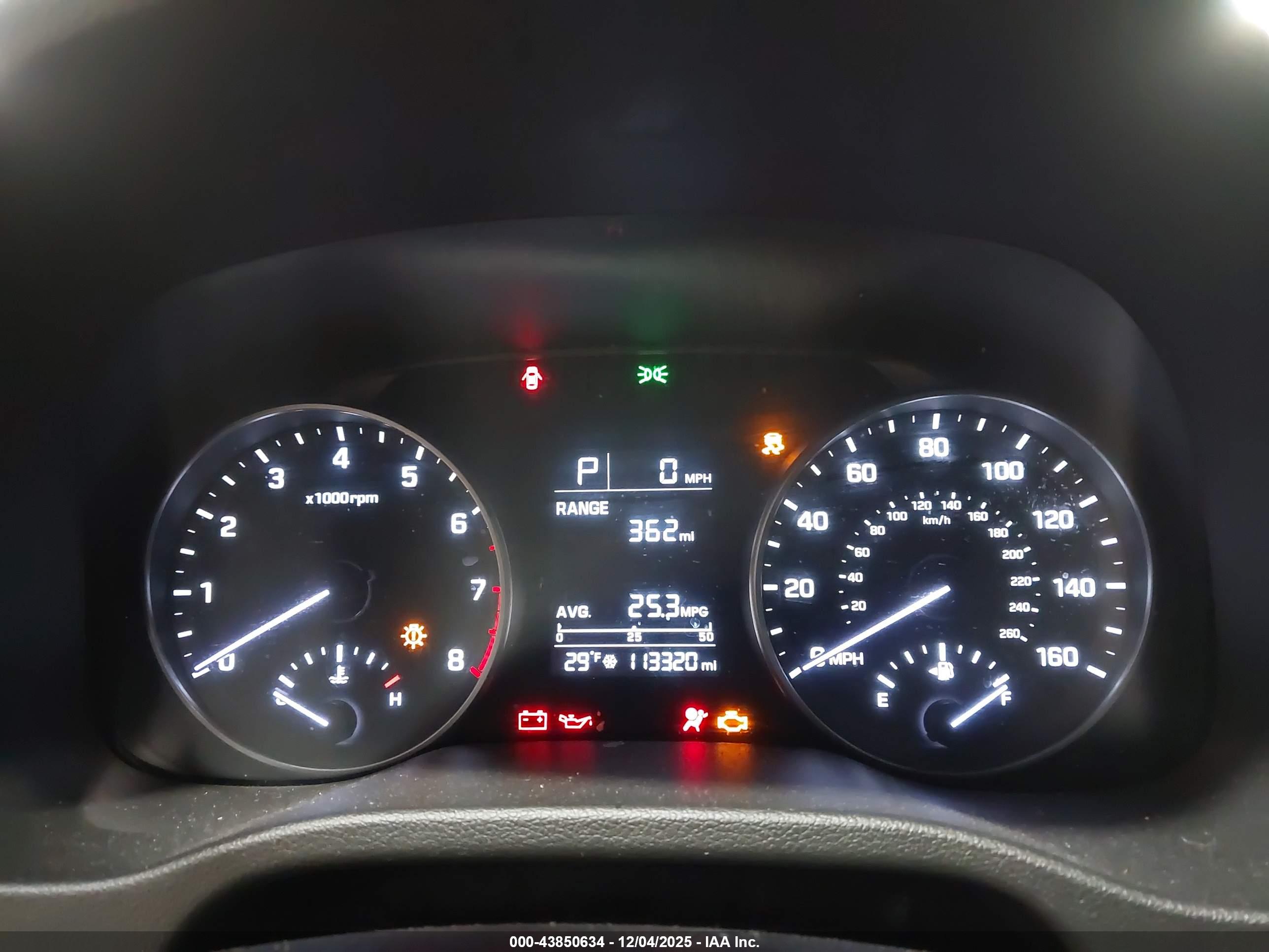 HYUNDAI ELANTRA image 7