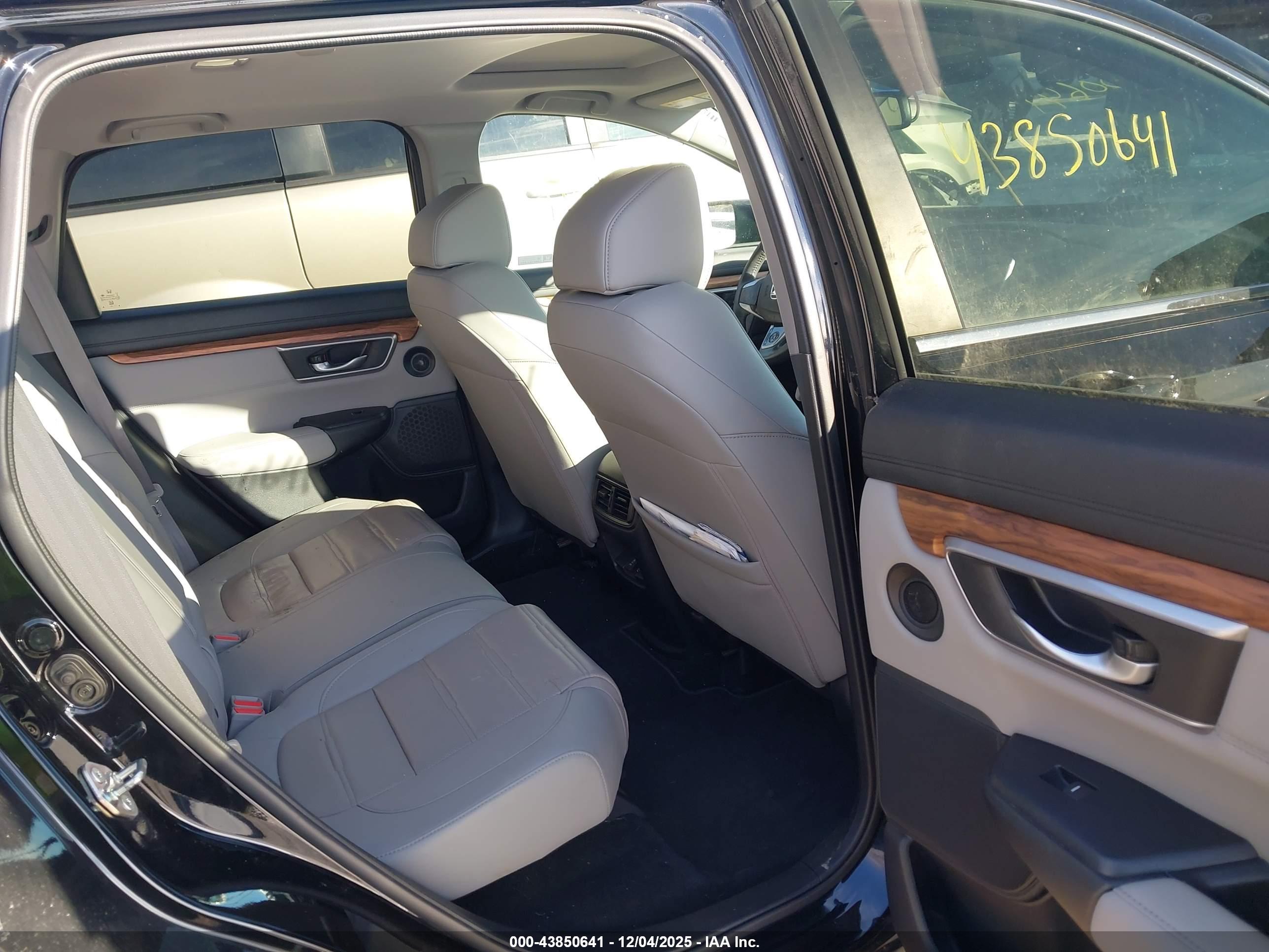 HONDA CR-V image 8