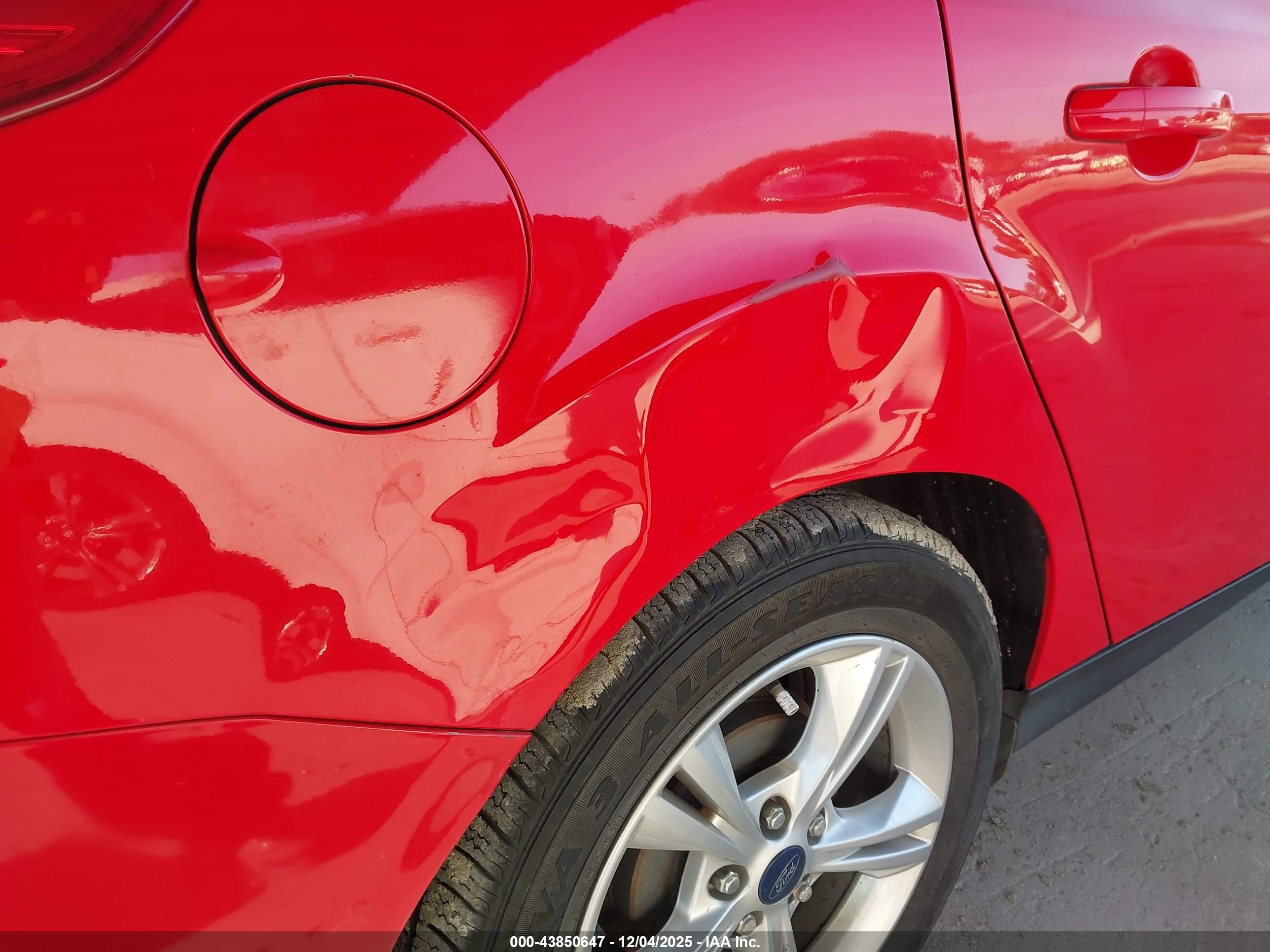 FORD FOCUS image 6