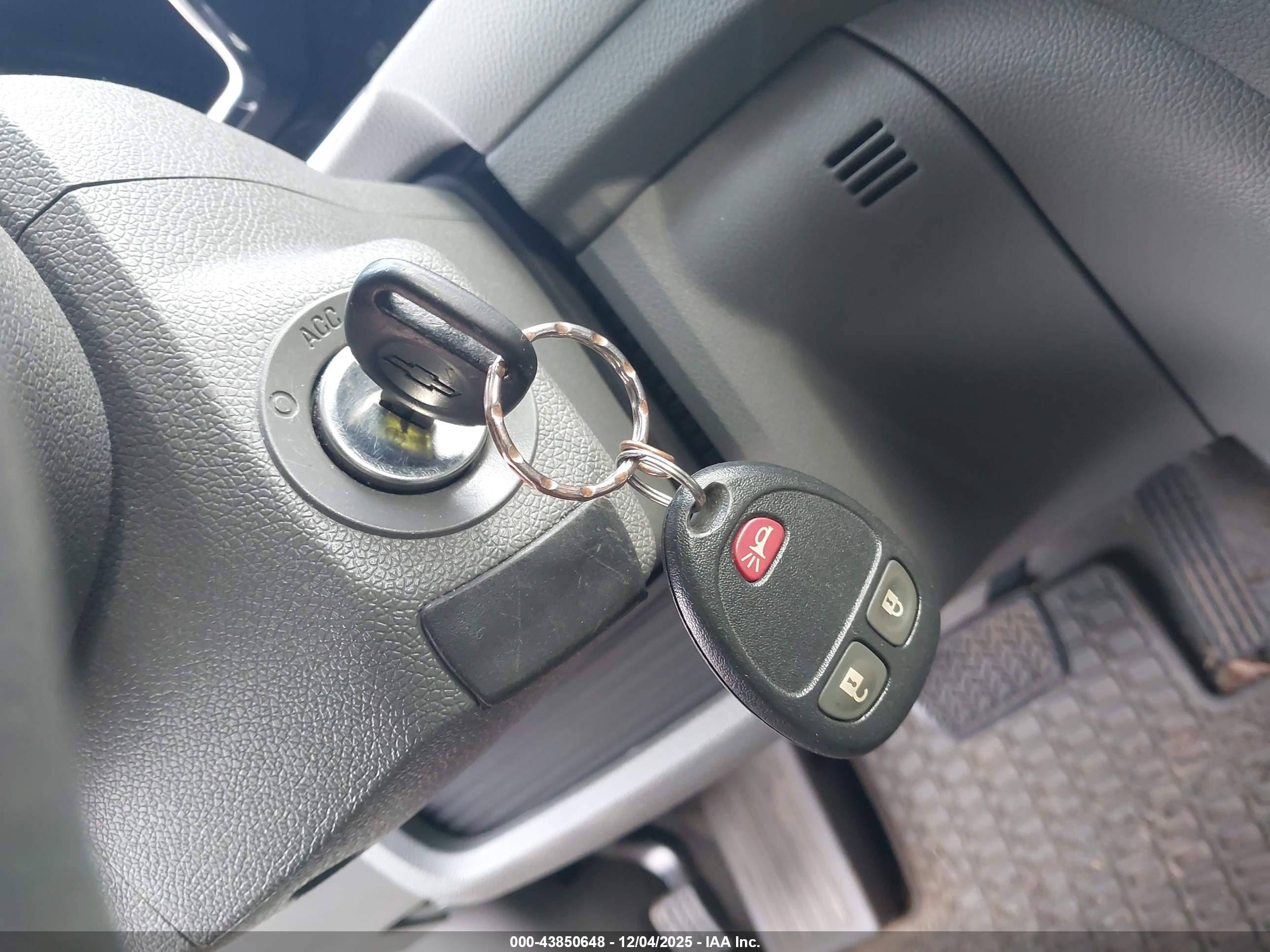 CHEVROLET TRAVERSE image 11