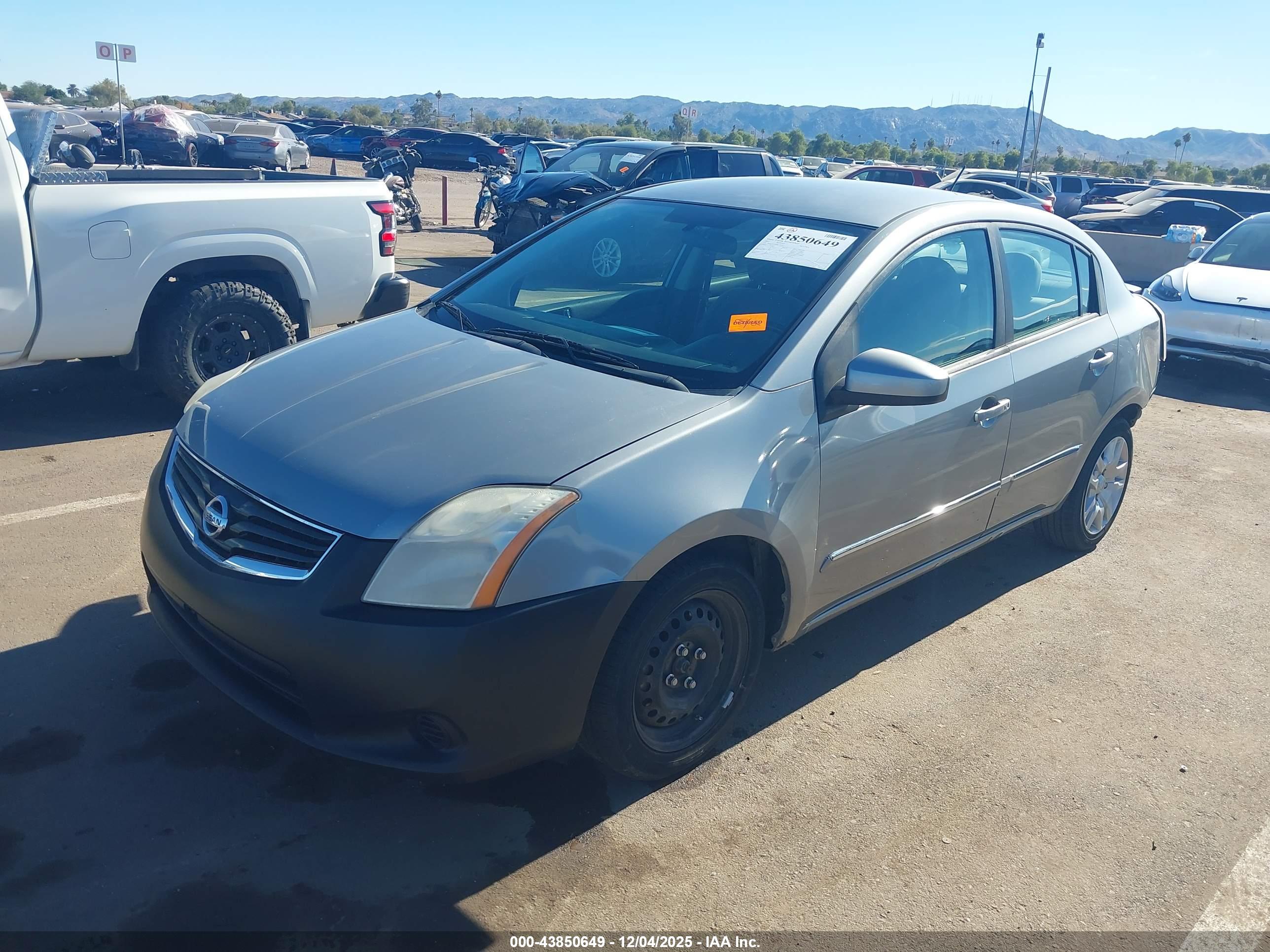 NISSAN SENTRA image 2