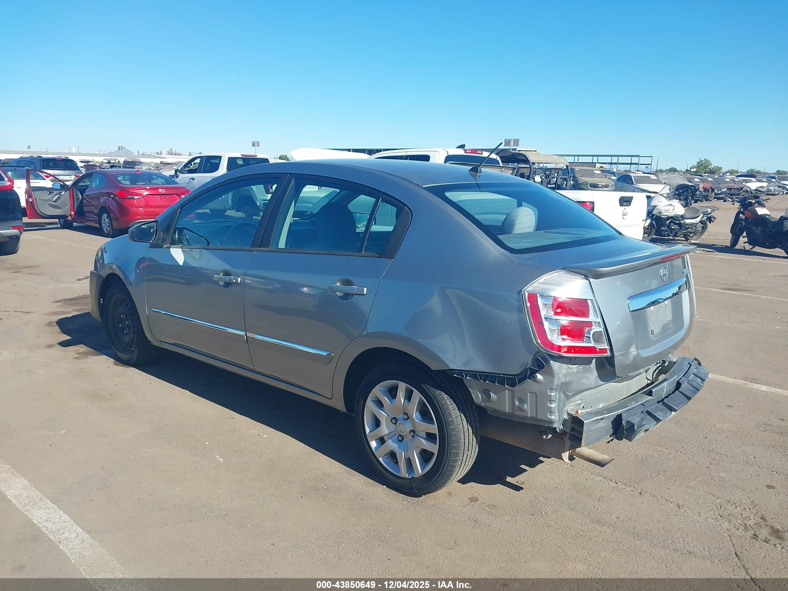 NISSAN SENTRA image 3