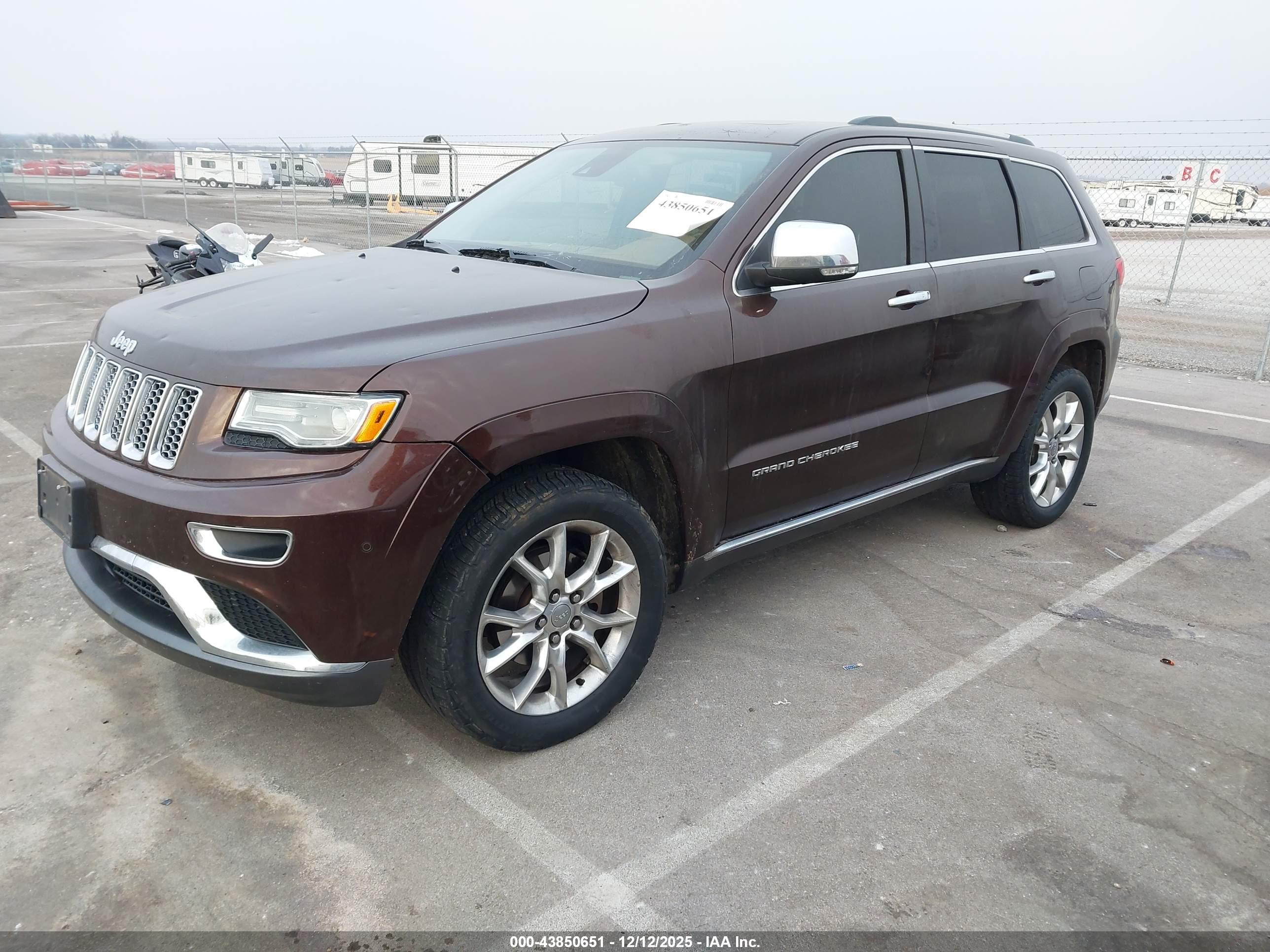JEEP GRAND image 2
