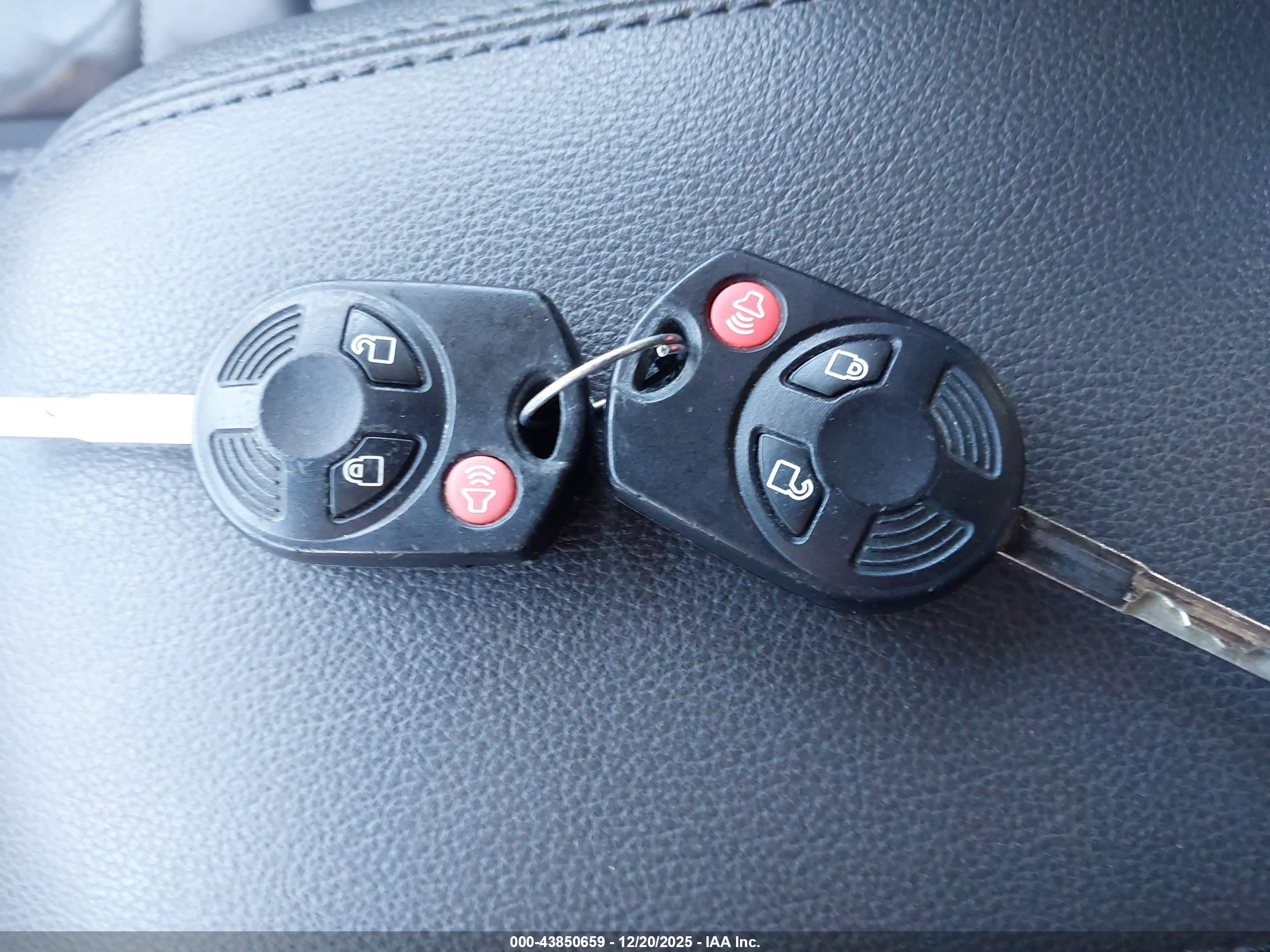 FORD ESCAPE image 11