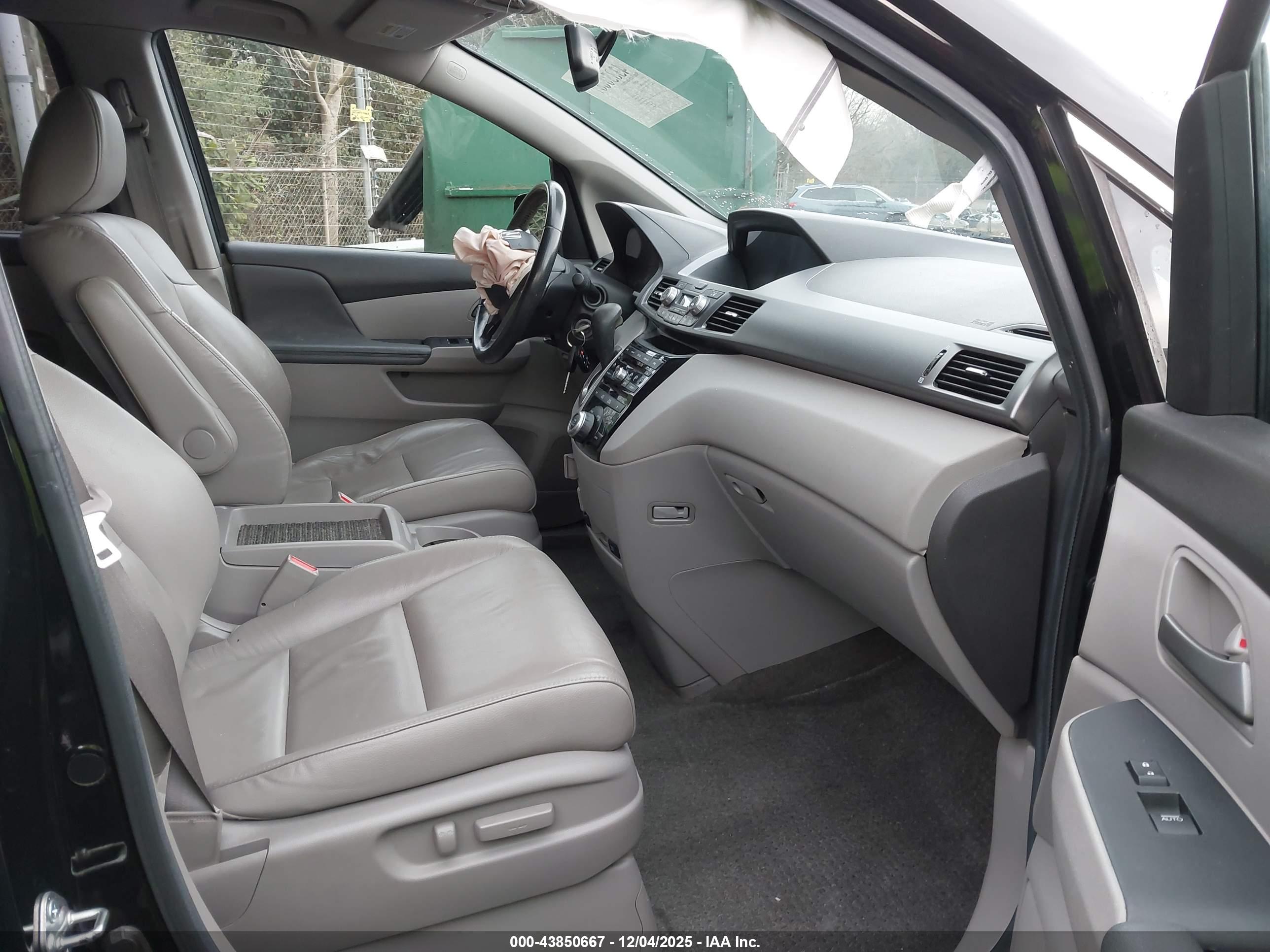 HONDA ODYSSEY image 5