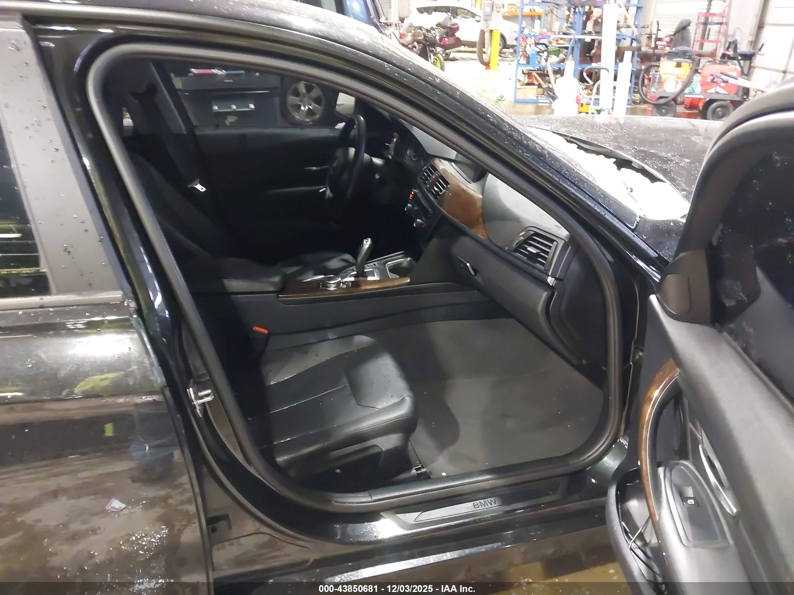 BMW 328I image 5