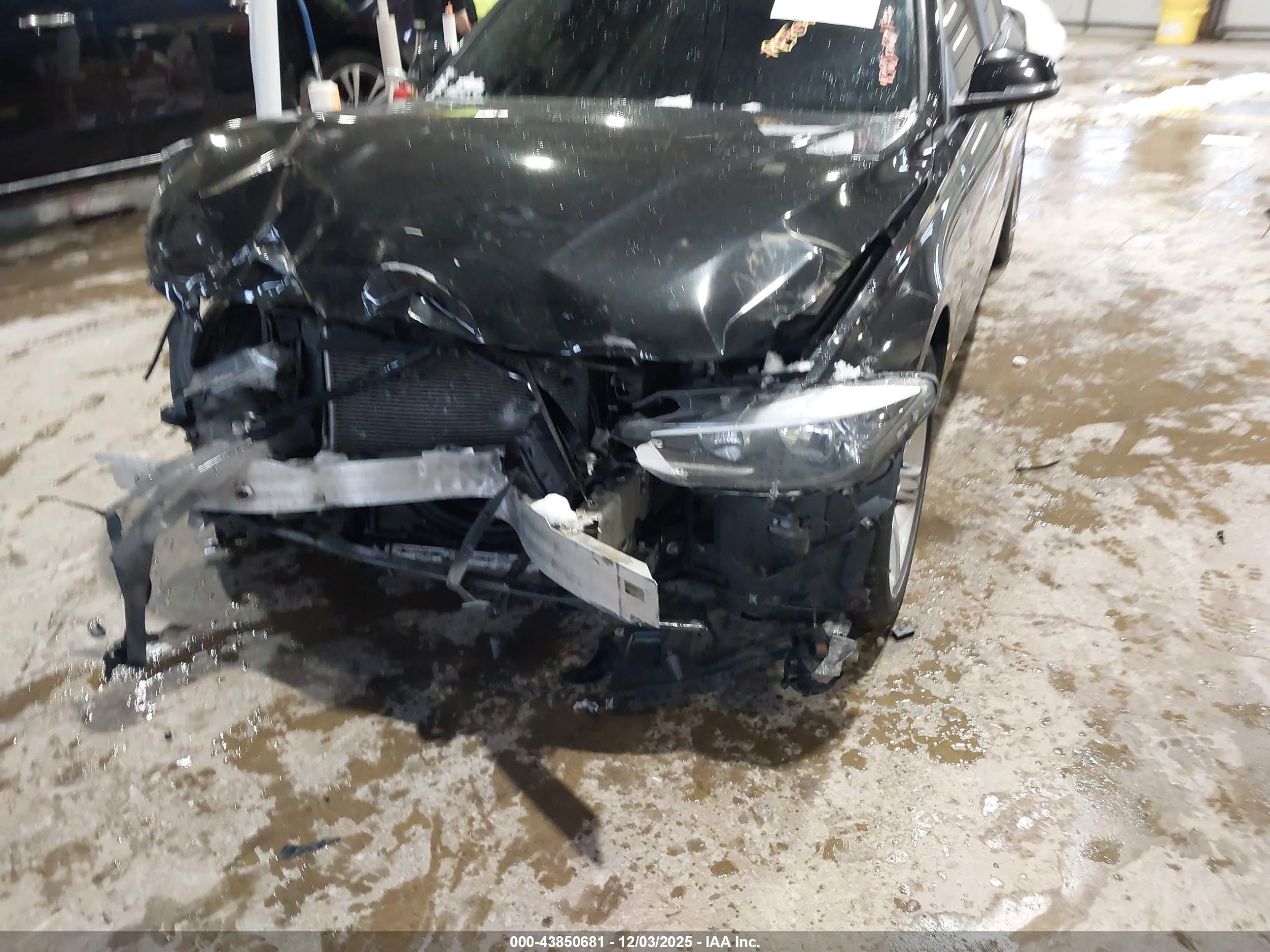BMW 328I image 6