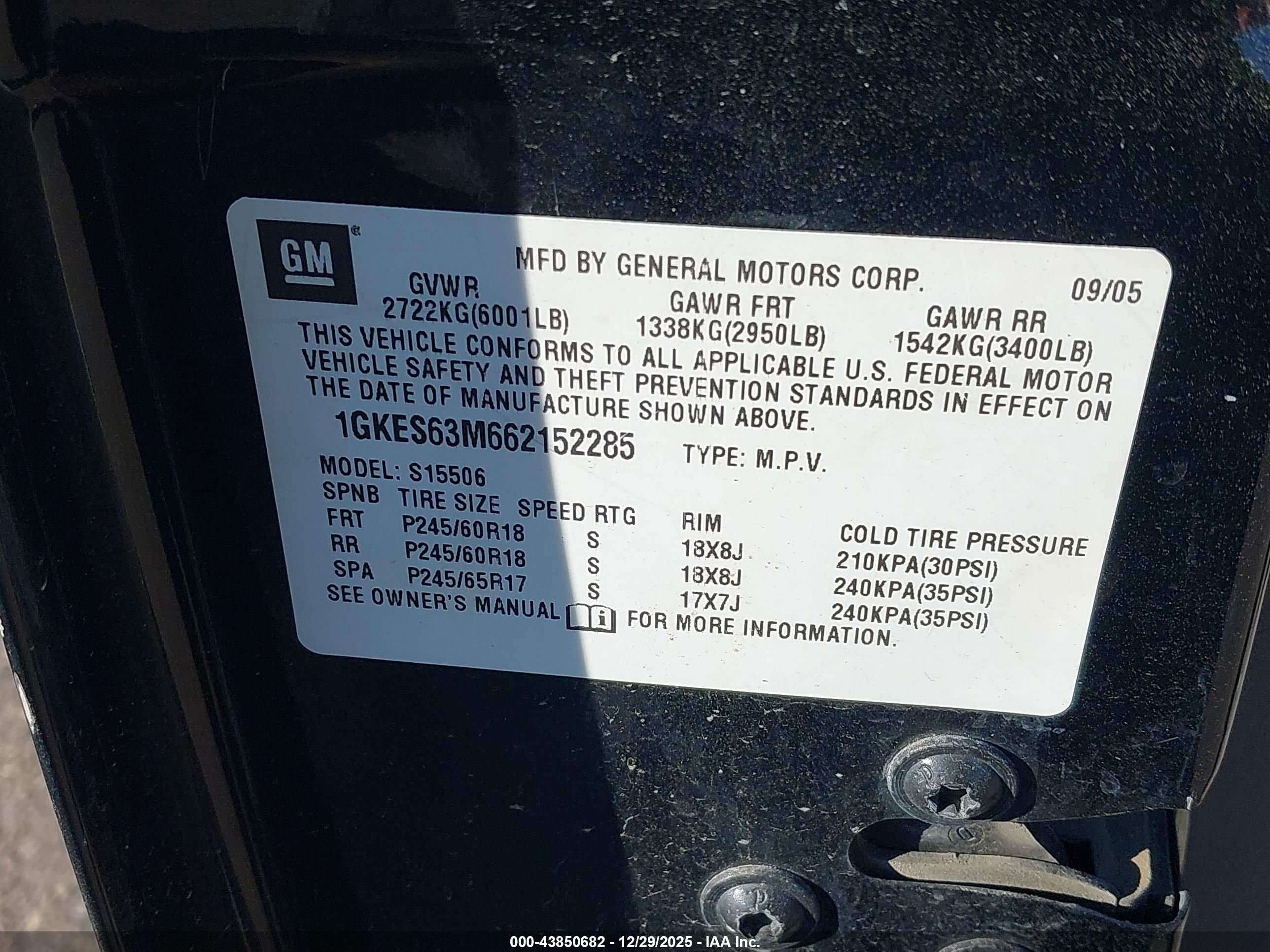 GMC ENVOY image 9