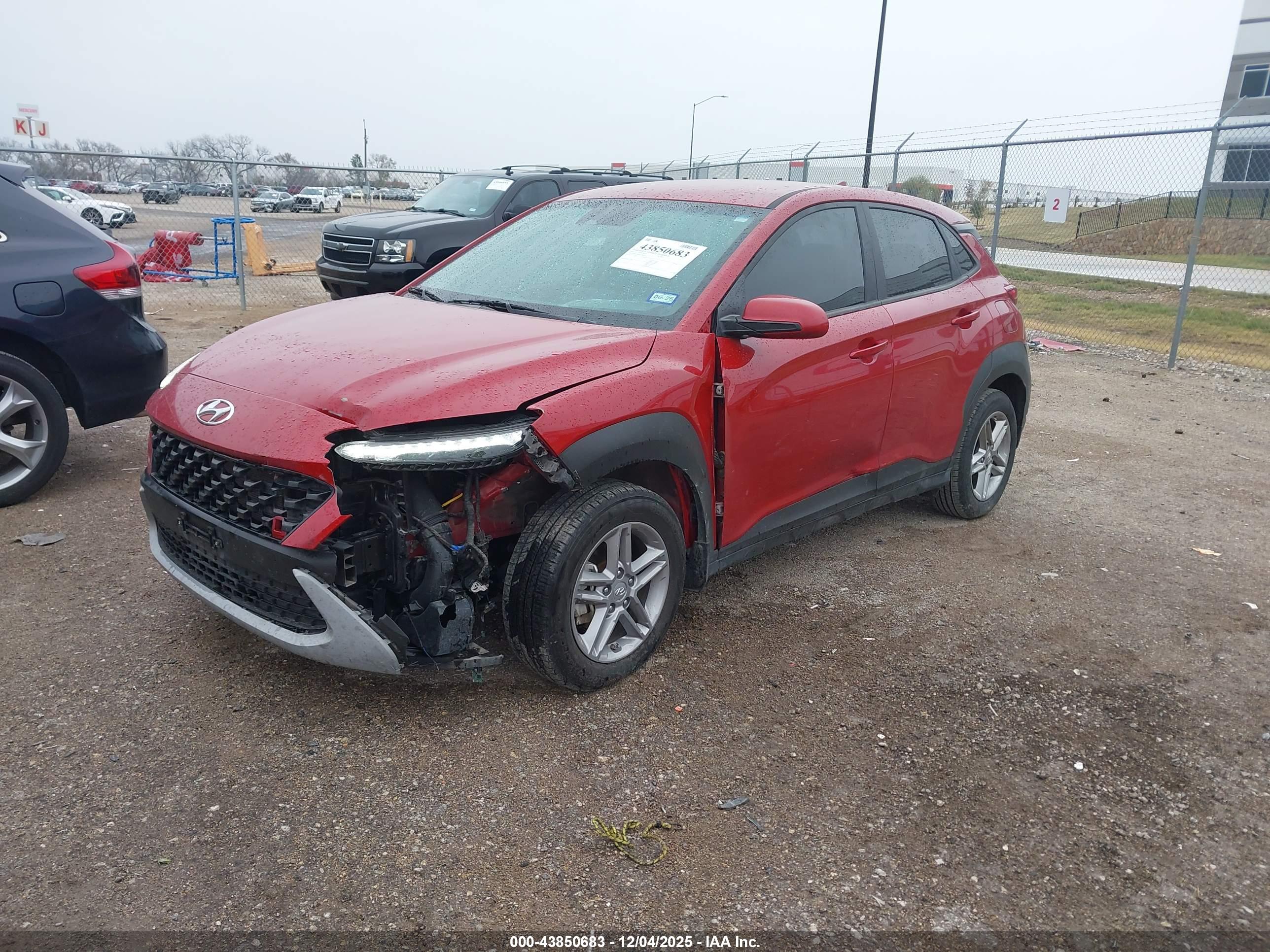 HYUNDAI KONA image 2