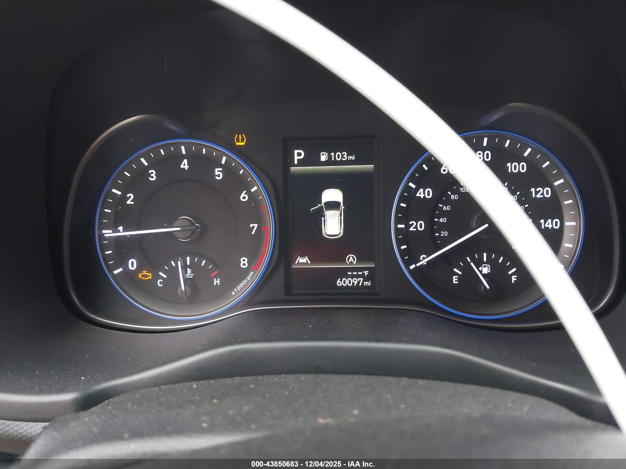 HYUNDAI KONA image 7