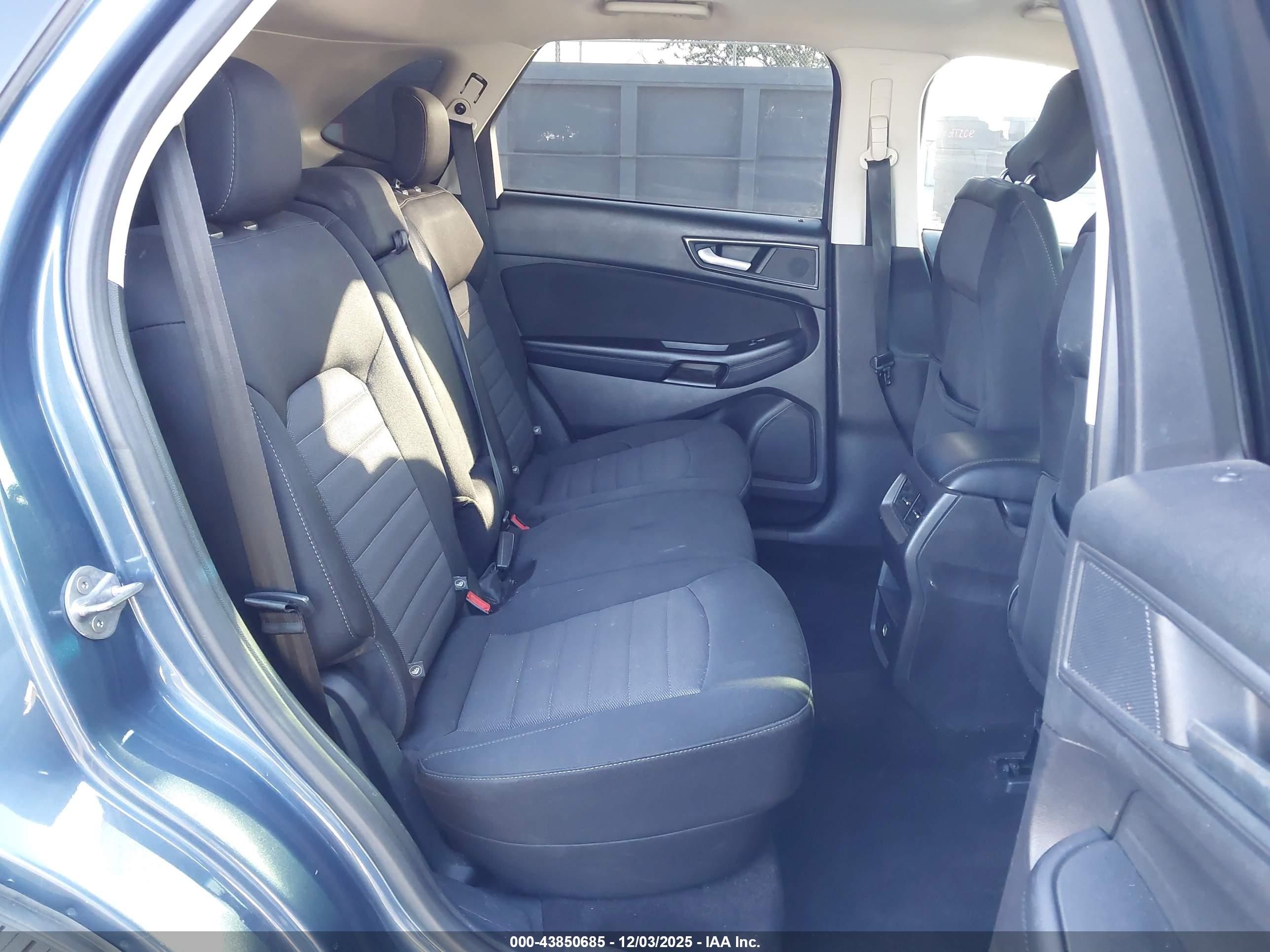 FORD EDGE image 8