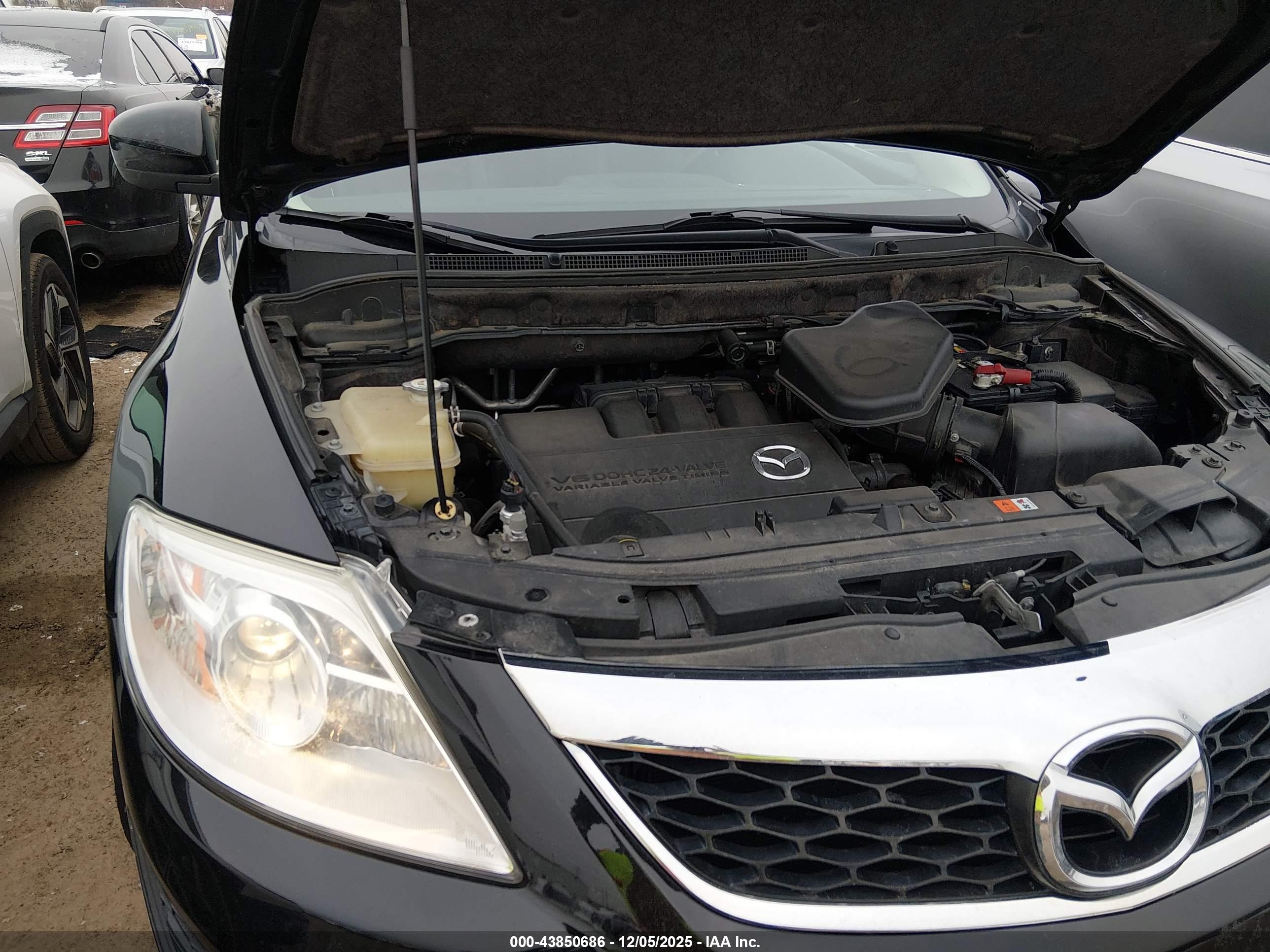 MAZDA CX-9 image 10