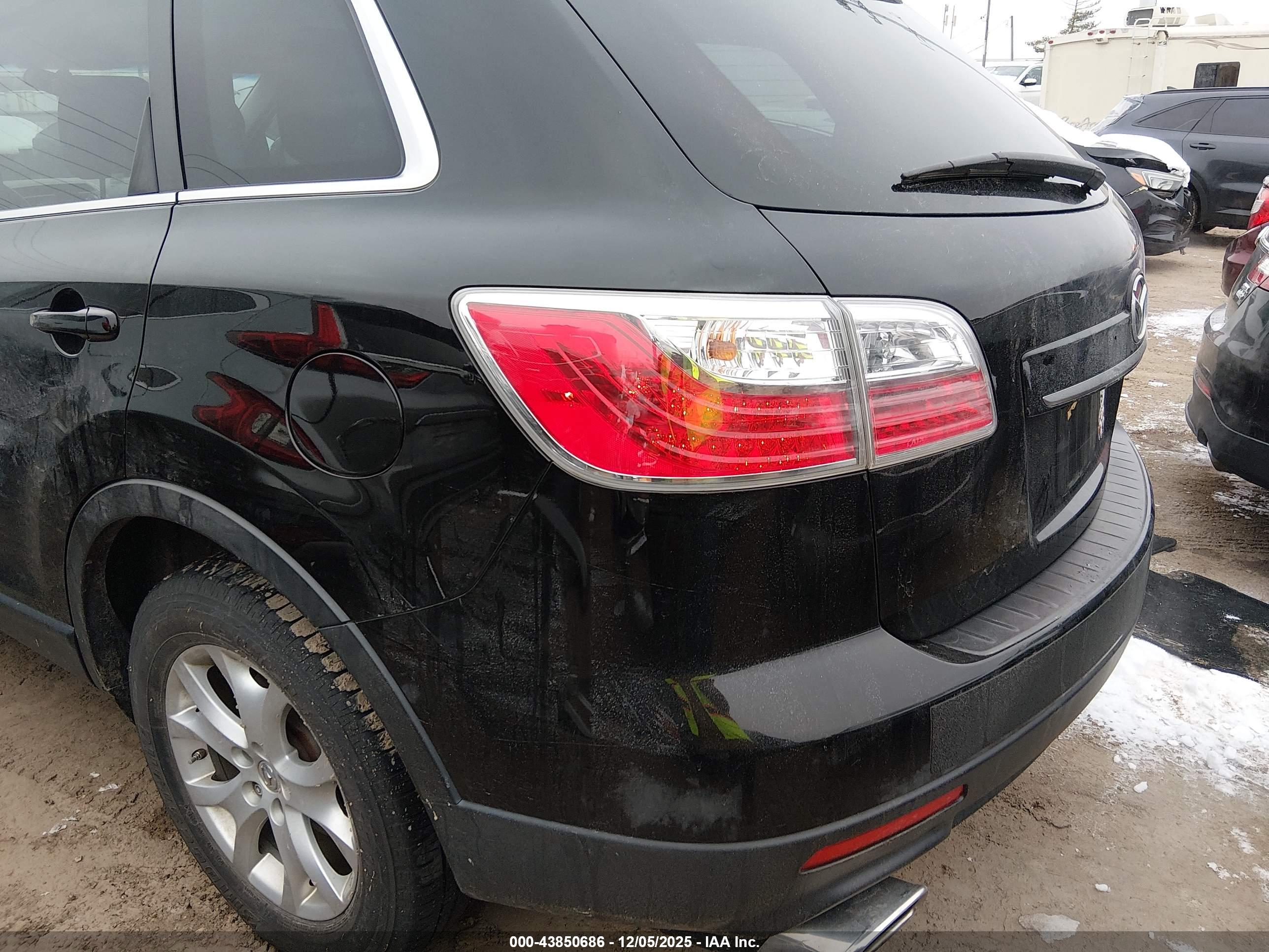 MAZDA CX-9 image 3